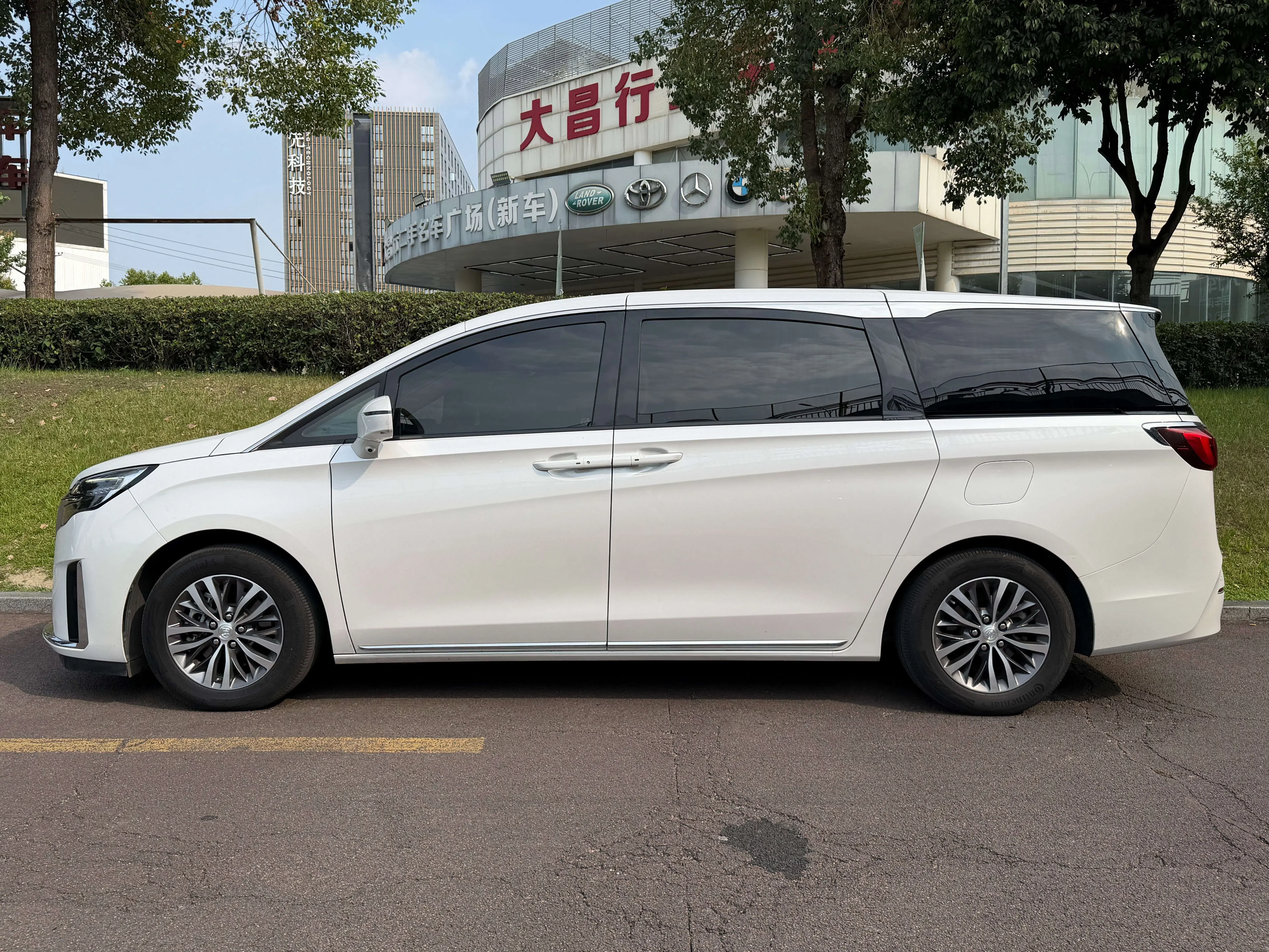 Buick GL8