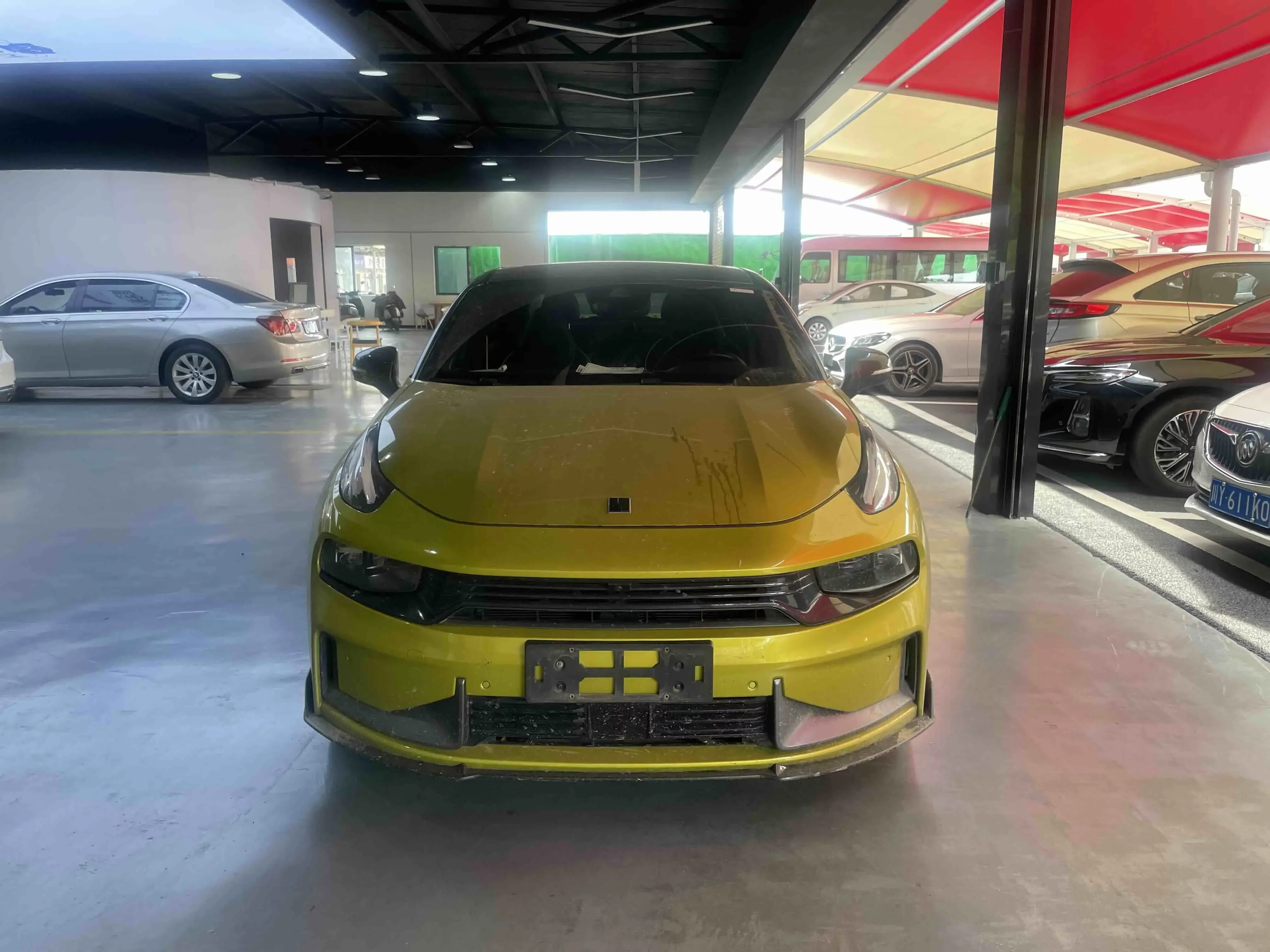 Lynk & Co 03