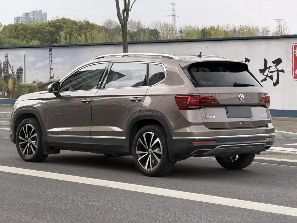 Volkswagen Tharu