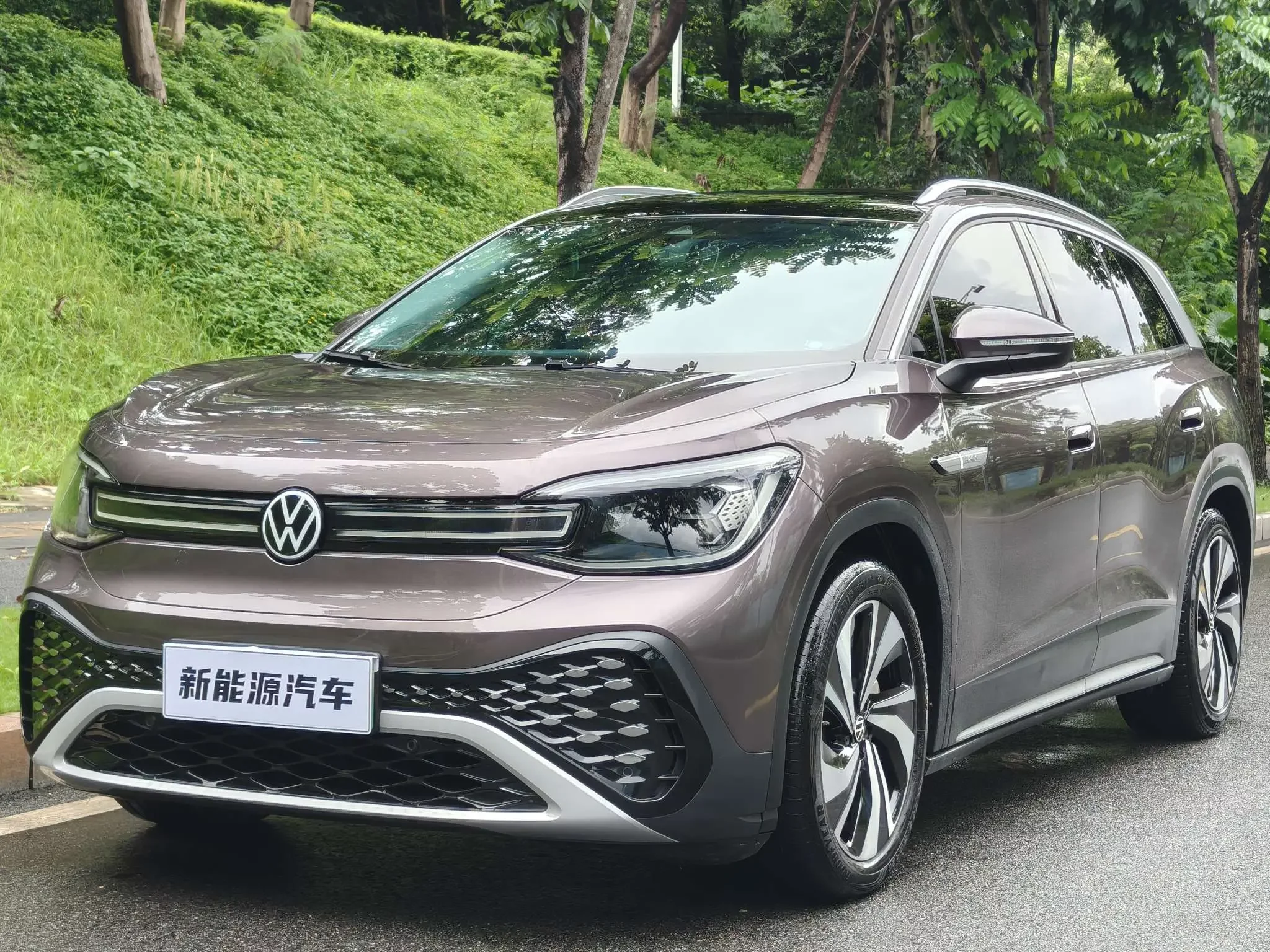 Volkswagen ID.6 CROZZ  из Китая