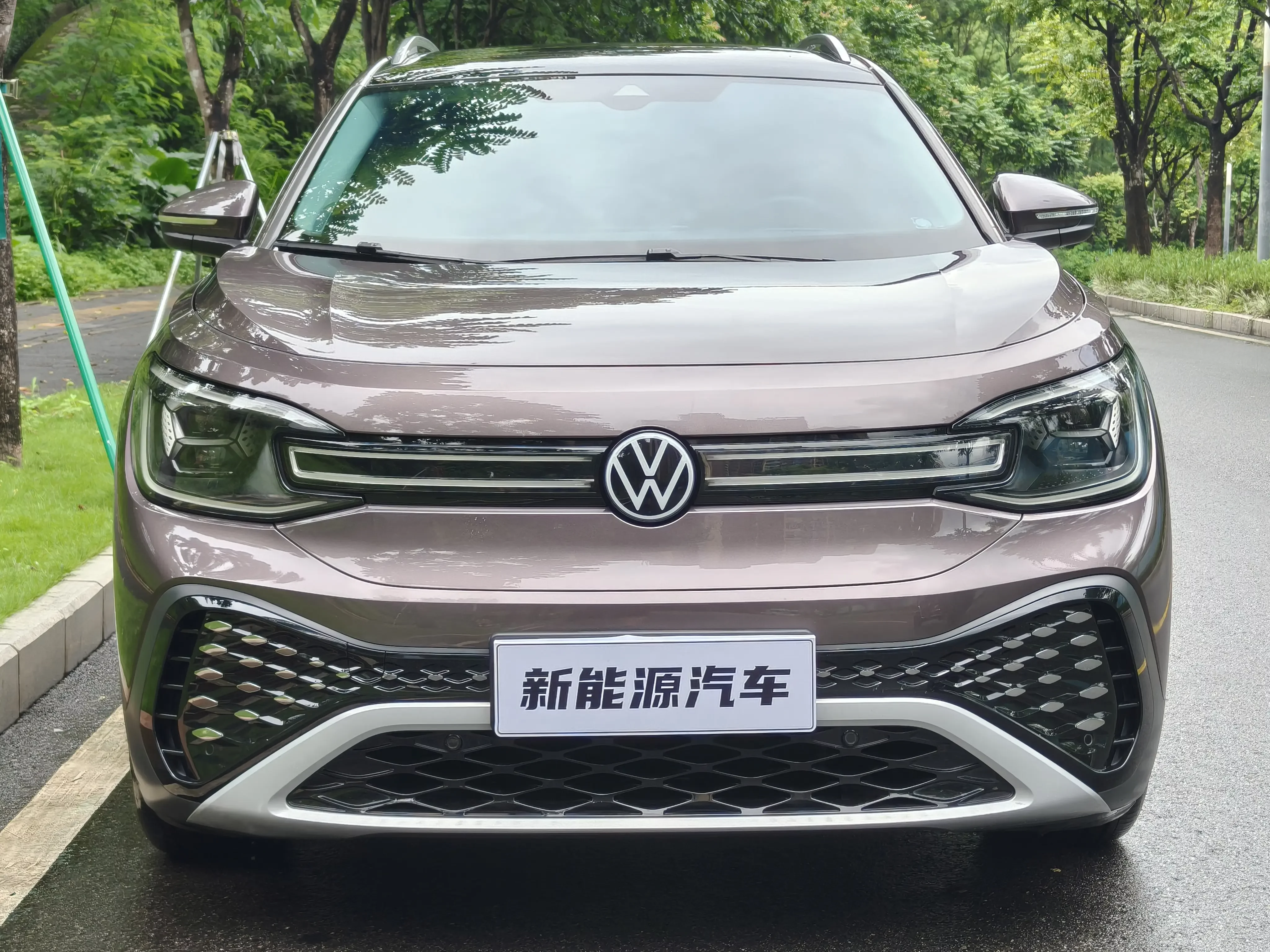 Volkswagen ID.6 CROZZ  из Китая