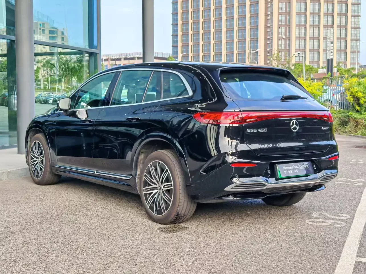 Mercedes-Benz EQS SUV