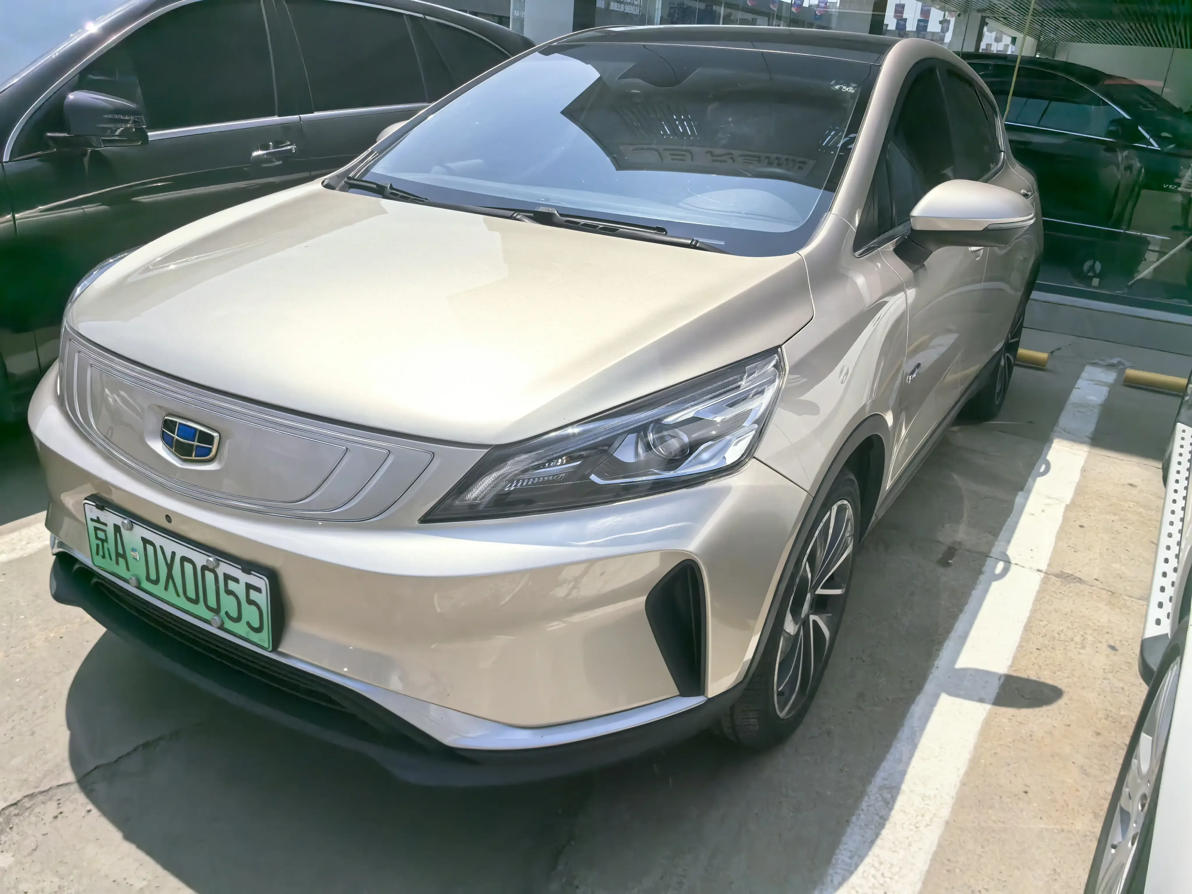 Geely Emgrand GSe  из Китая