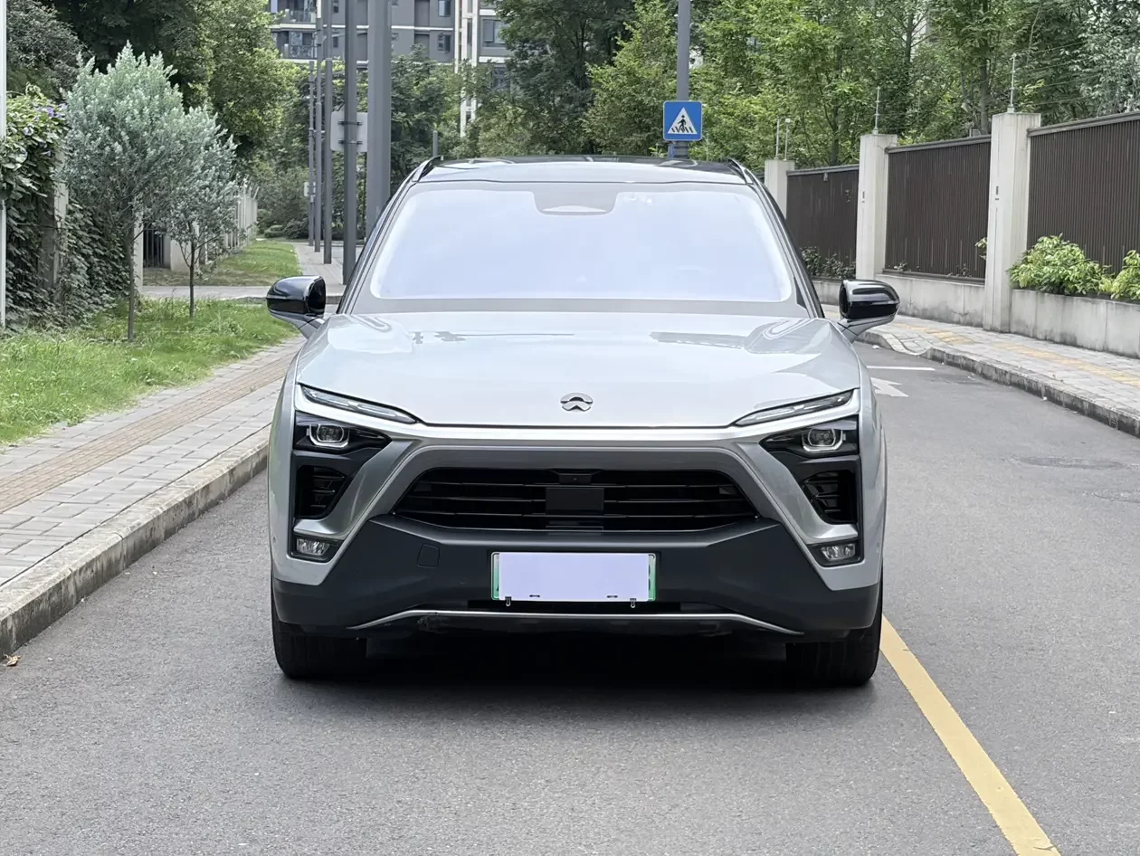 NIO ES8  из Китая