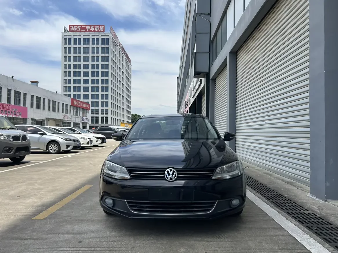 Volkswagen Sagitar