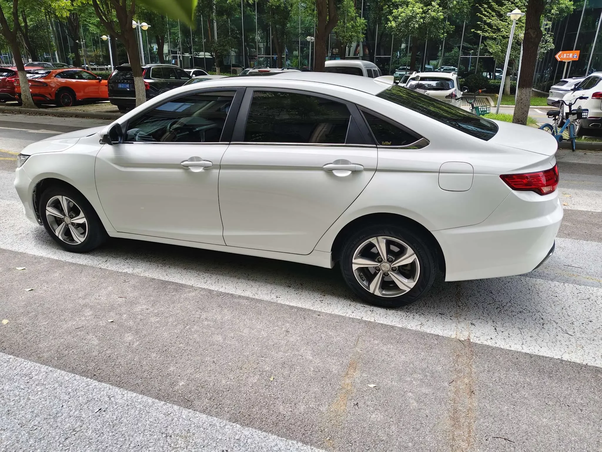 Geely Emgrand GL