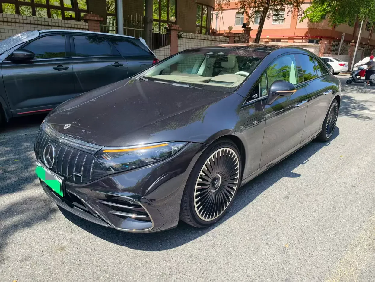 Mercedes-Benz EQS AMG