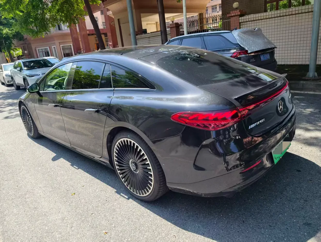 Mercedes-Benz EQS AMG