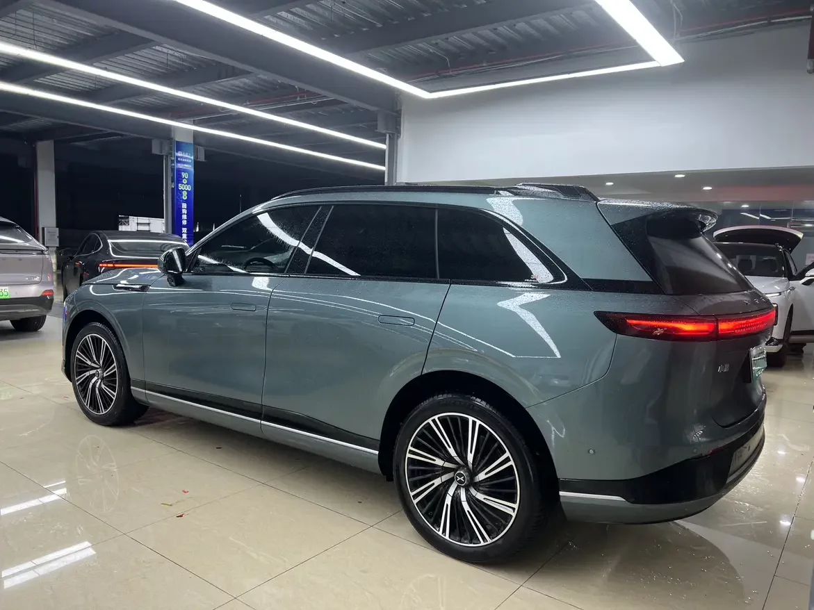 Xpeng G9