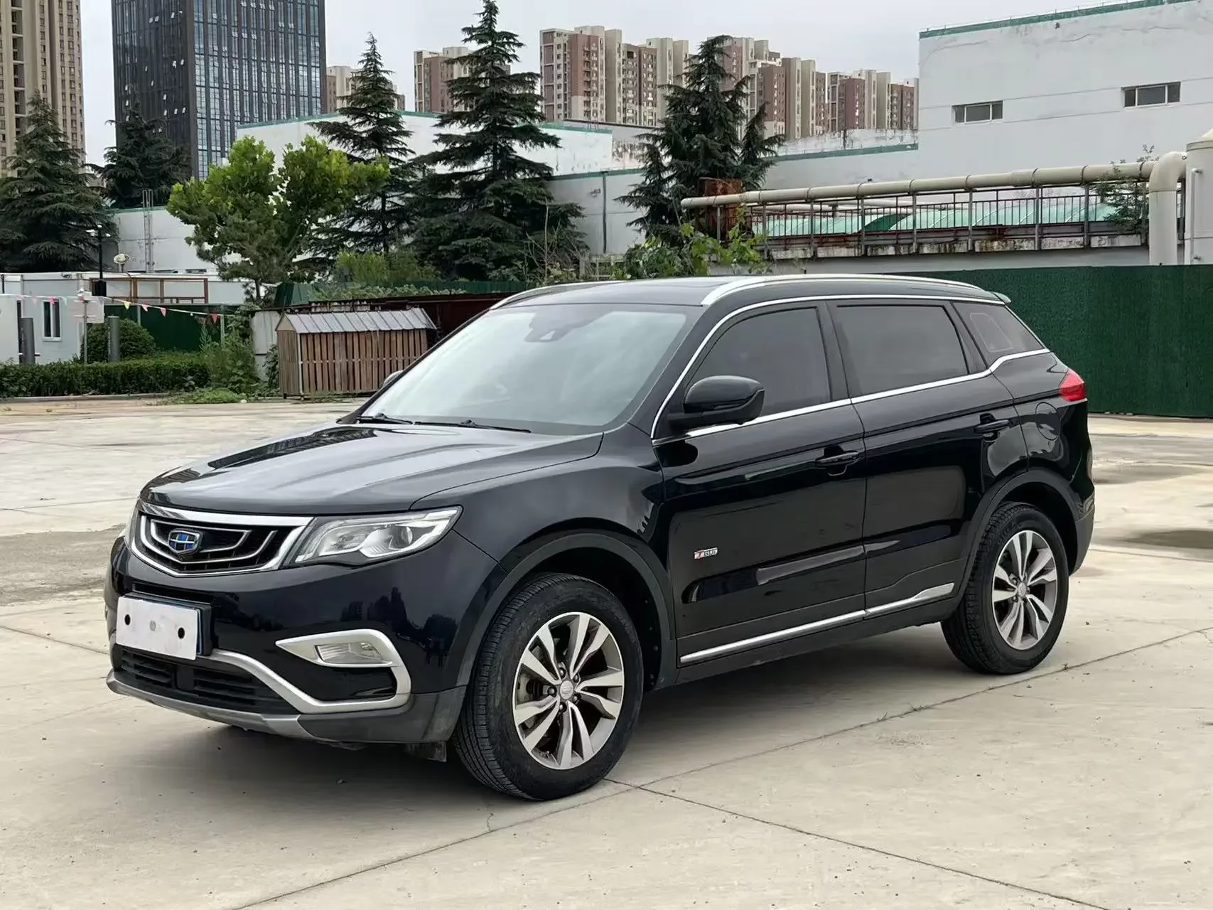 Geely Atlas