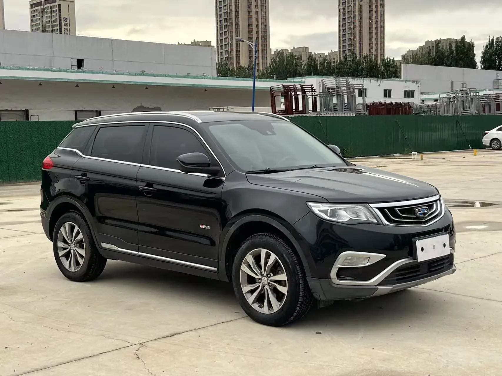 Geely Atlas