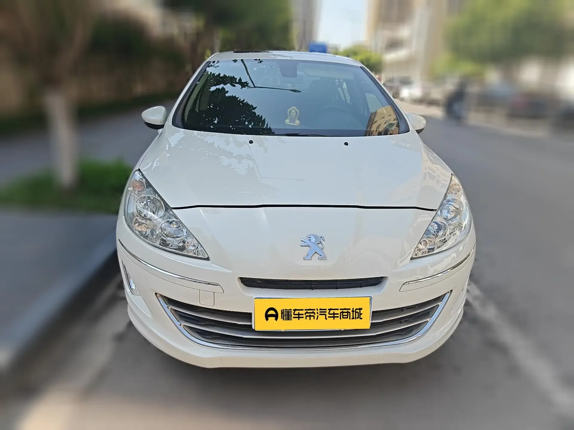 Peugeot 408