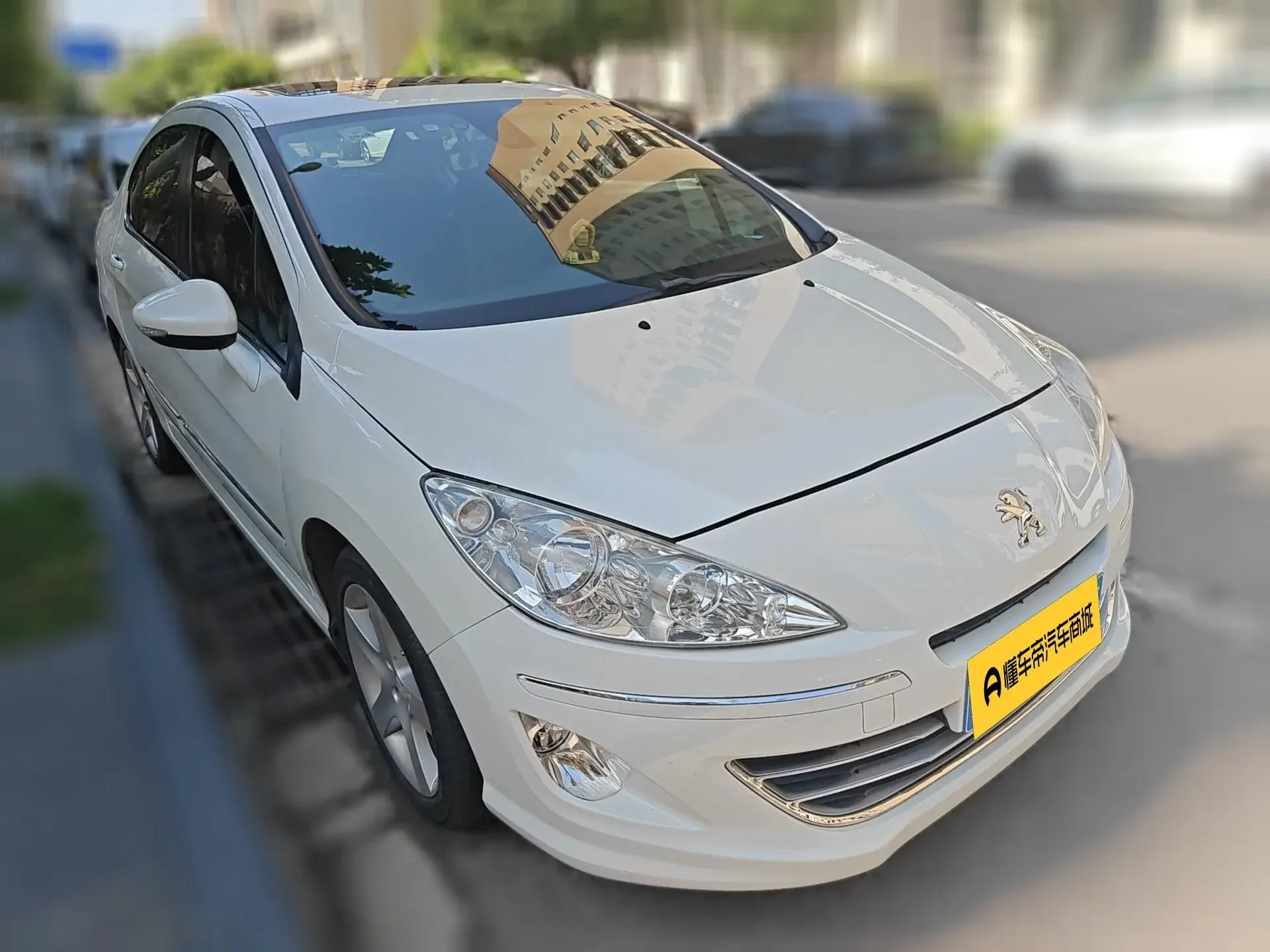 Peugeot 408