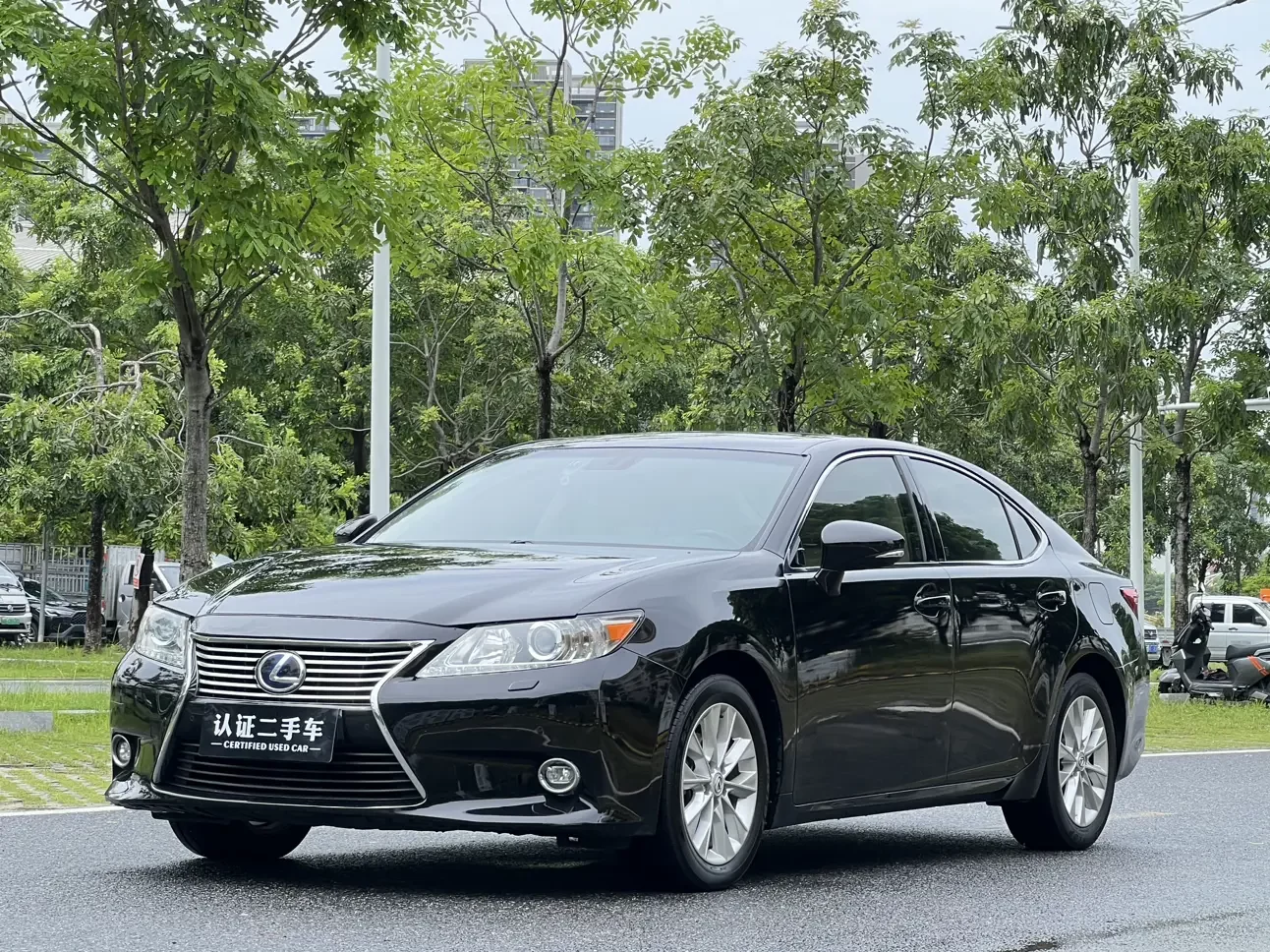 Lexus ES