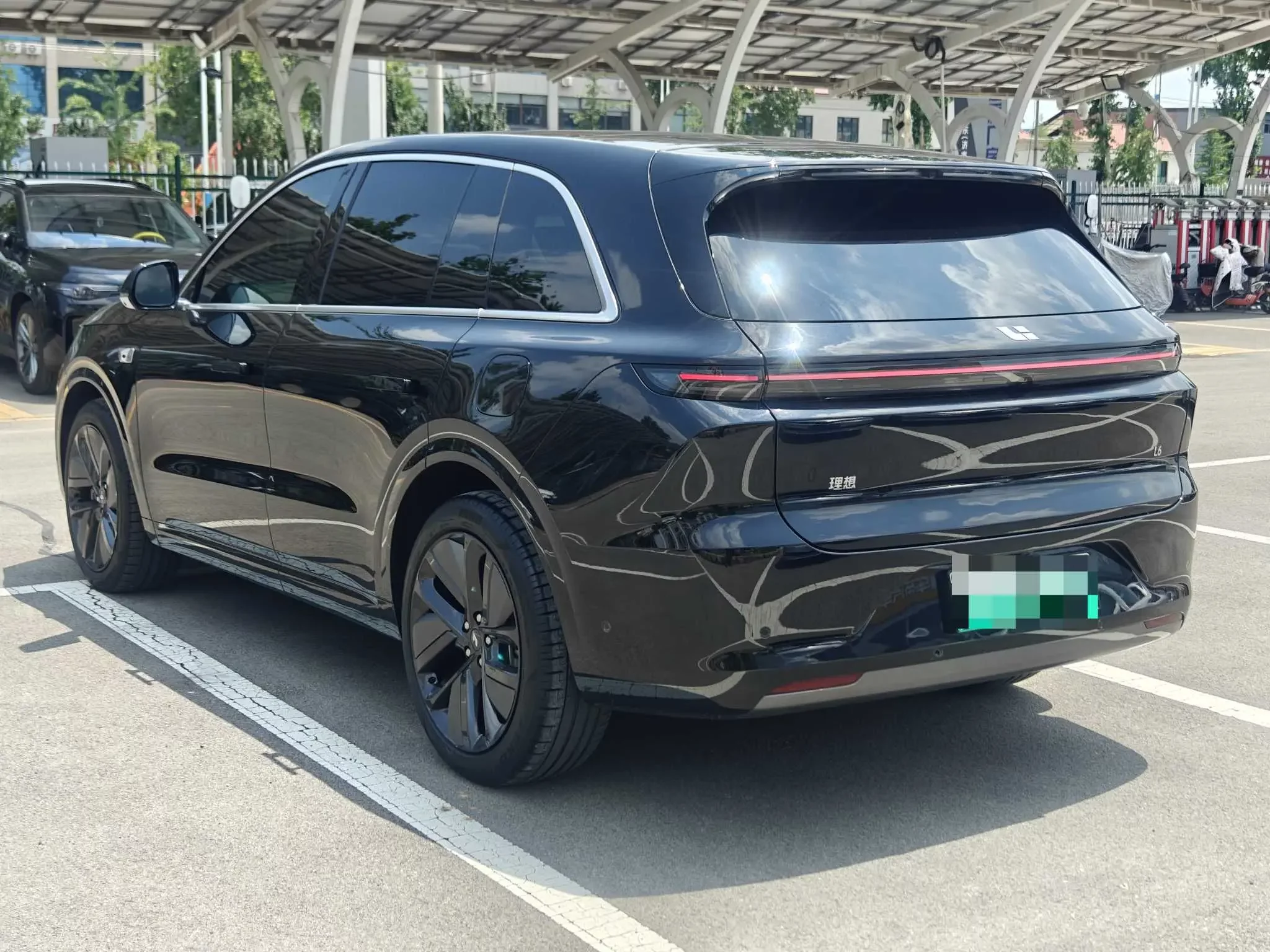 Lixiang L6