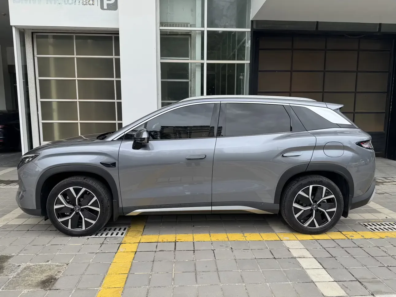 BYD Song L DM