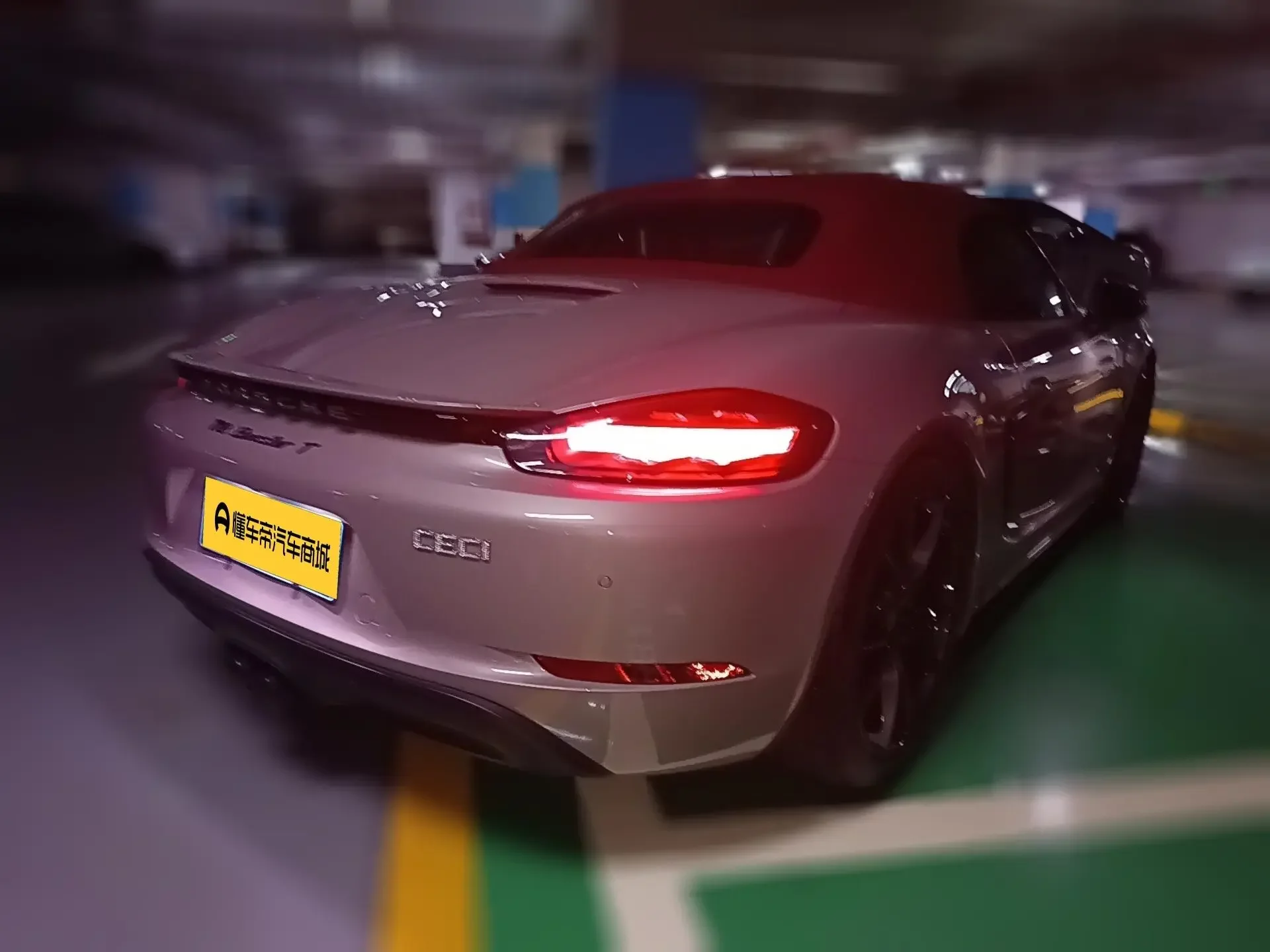 Porsche 718