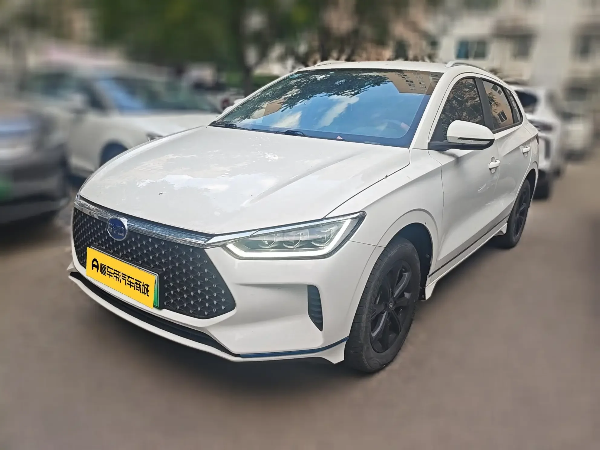 BYD e2  из Китая