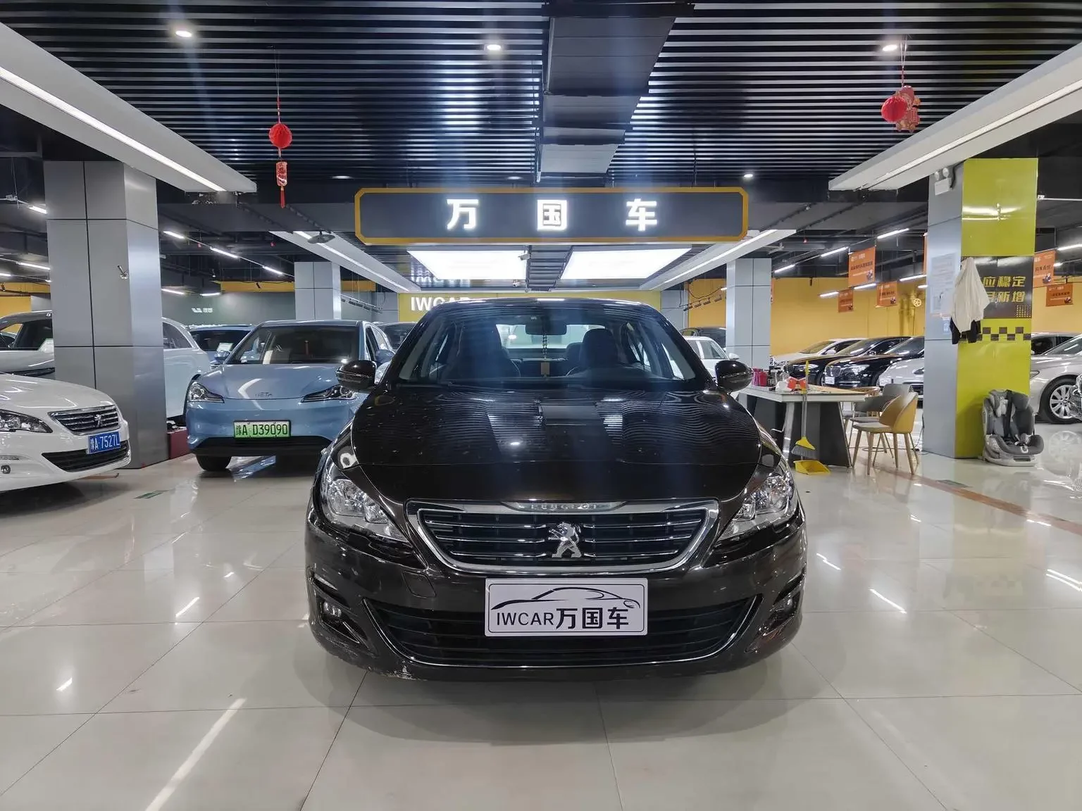 Peugeot 408