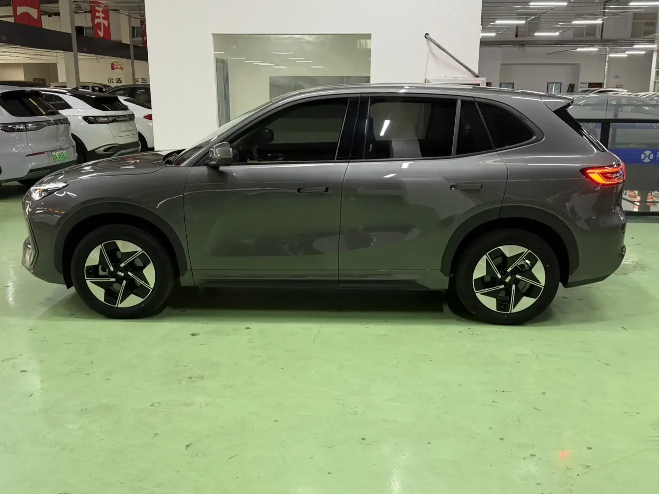 Geely Galaxy E5
