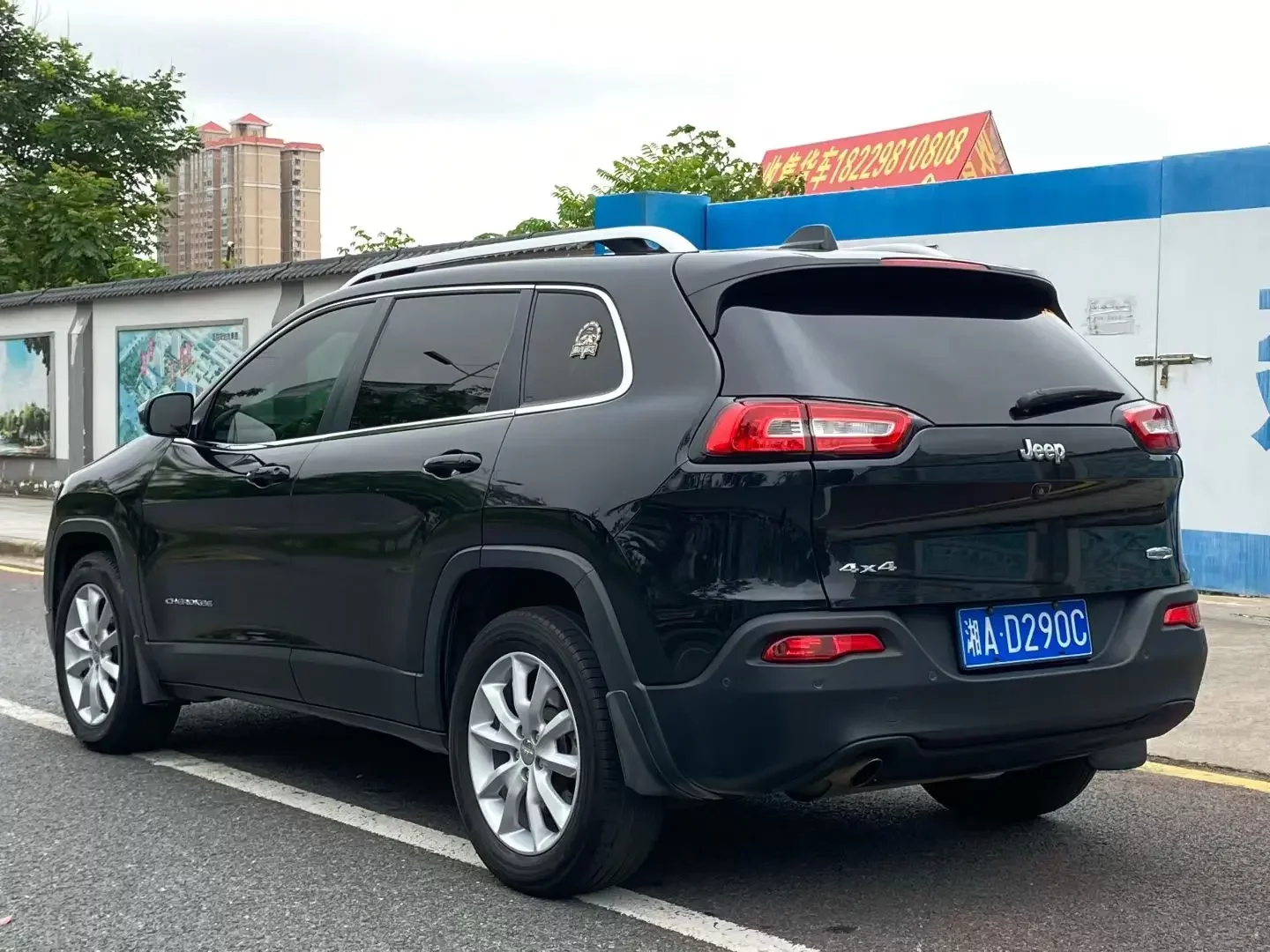 Jeep Cherokee