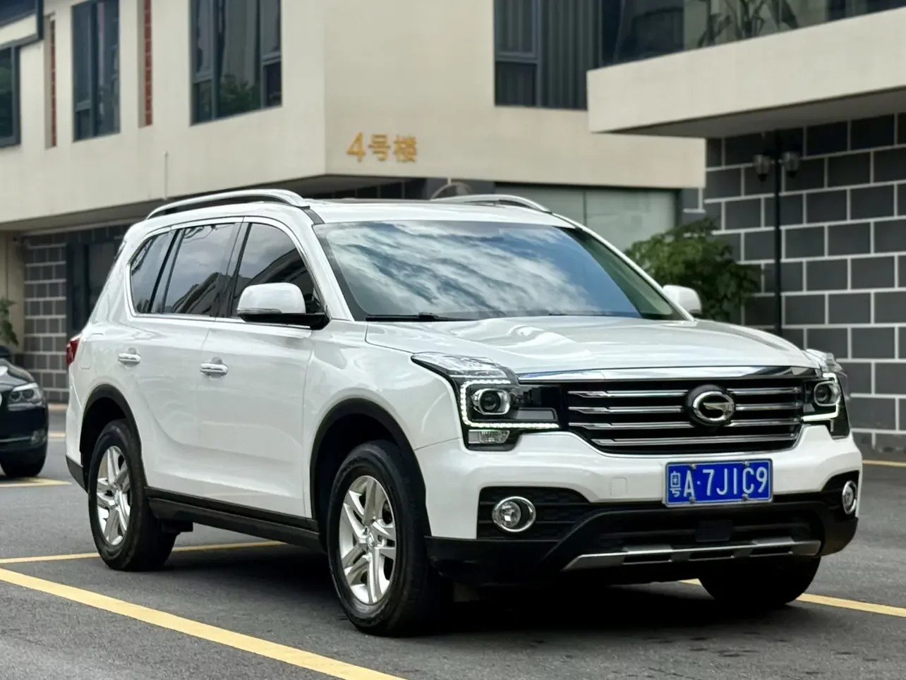 GAC Trumpchi GS7