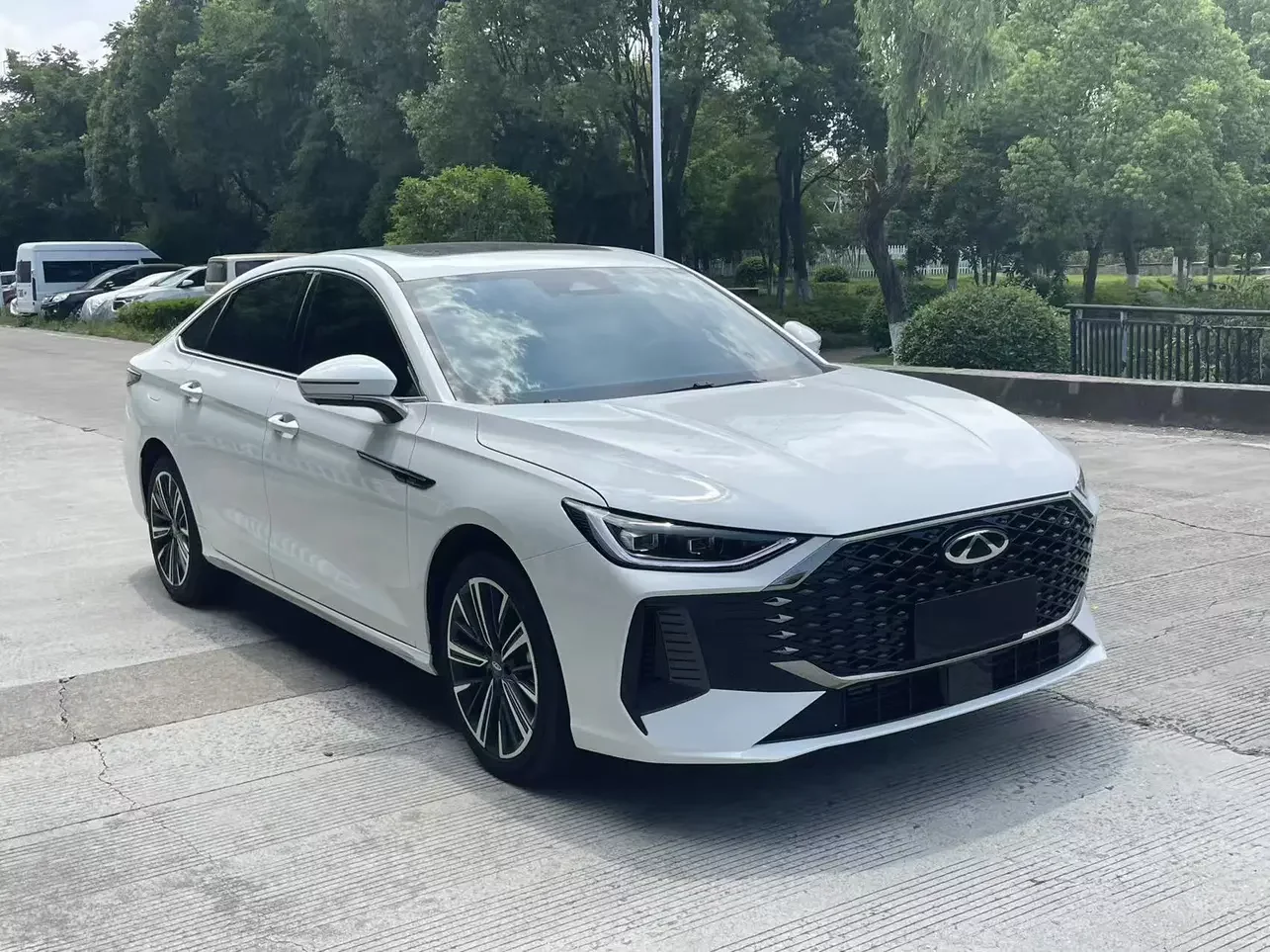 Chery Arrizo 8 PRO