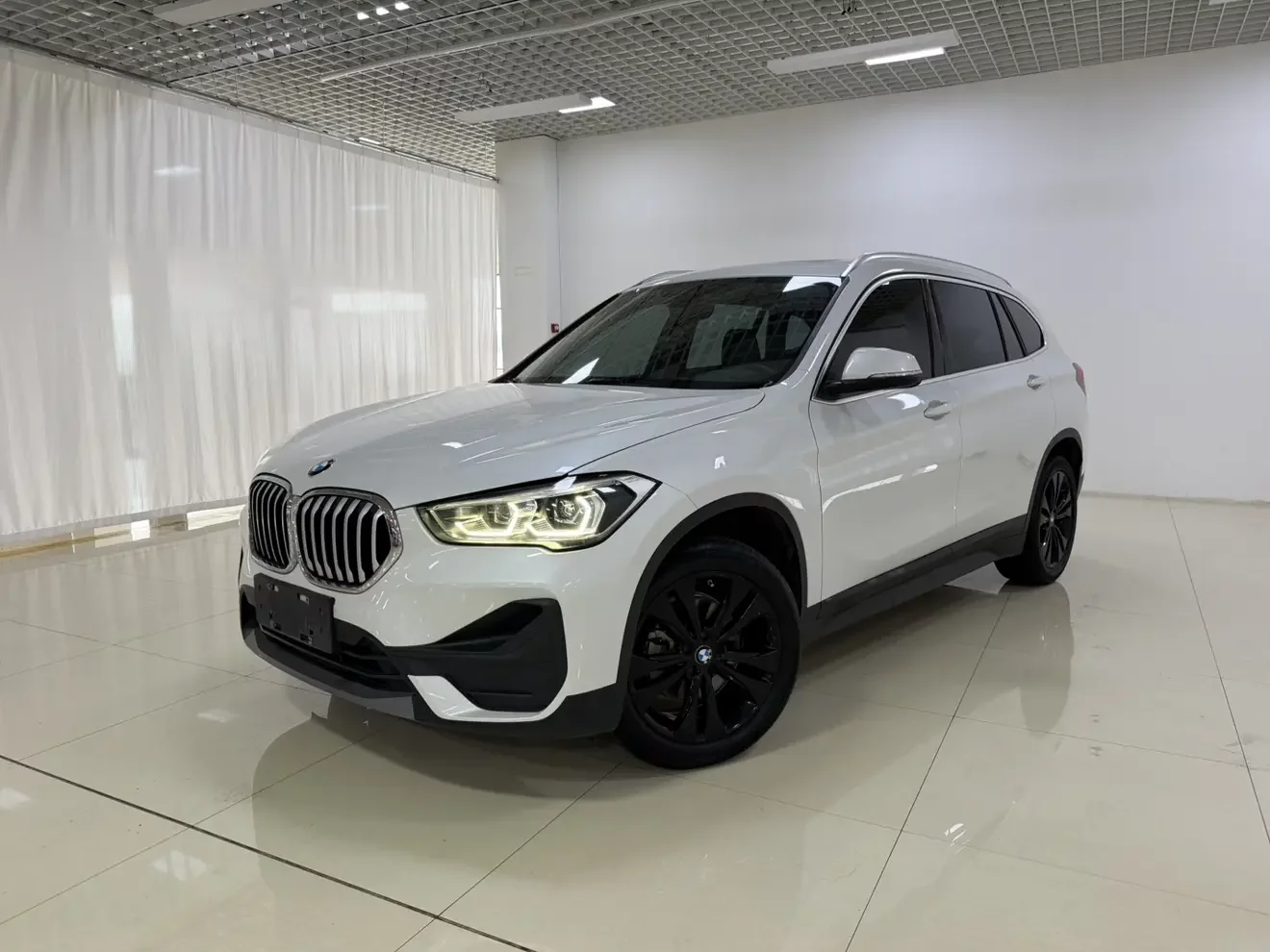 BMW X1  из Китая