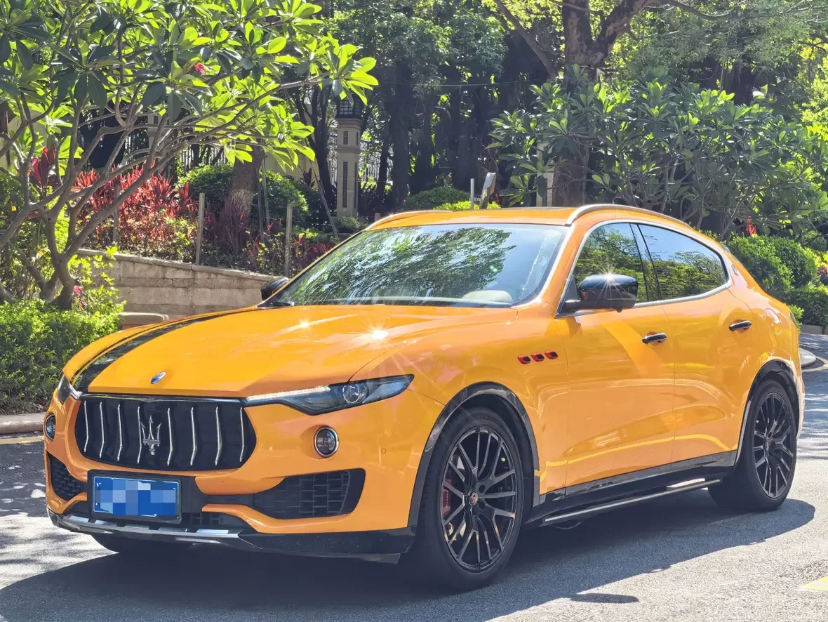Maserati Levante  из Китая