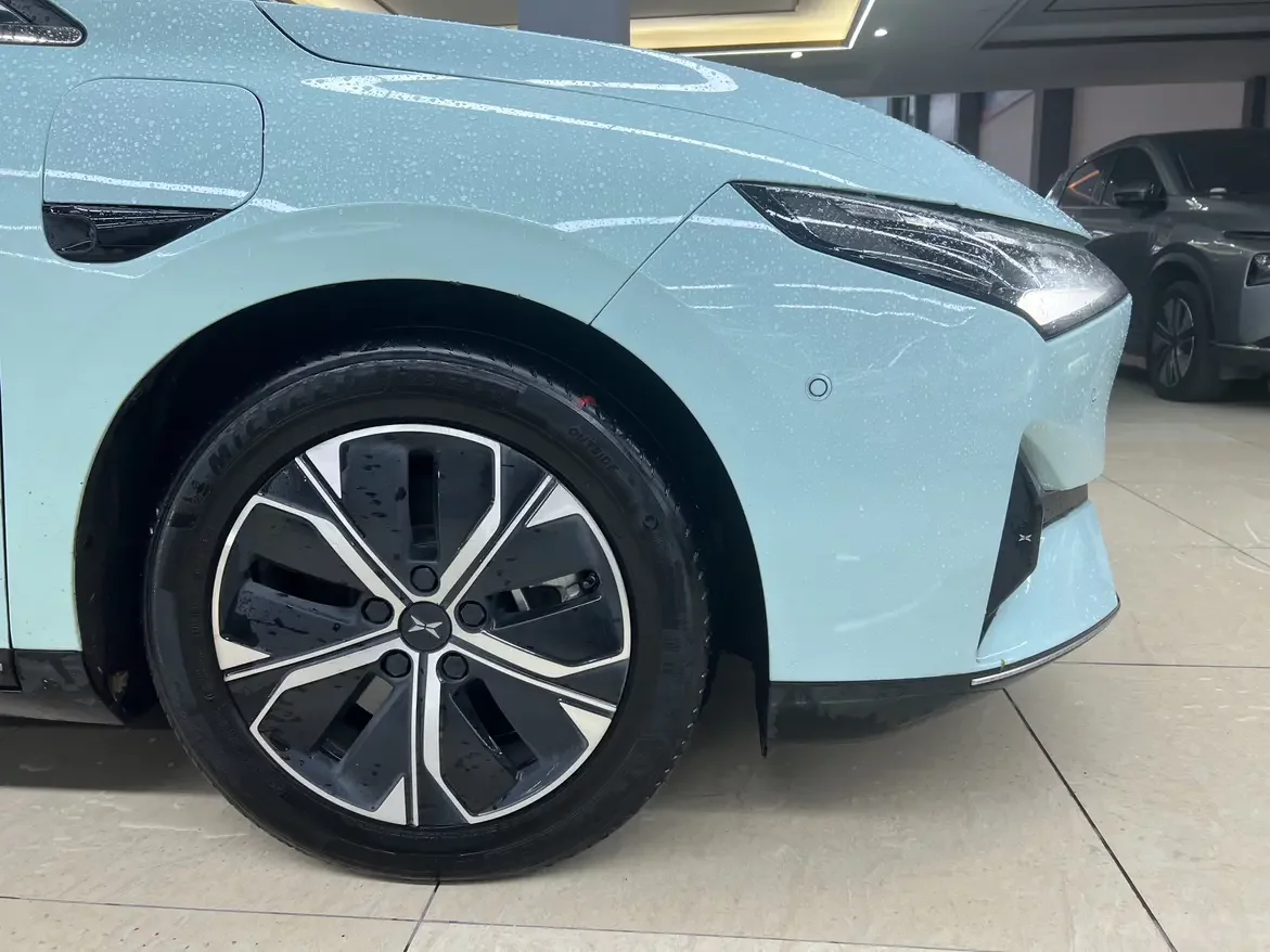 Xpeng P5