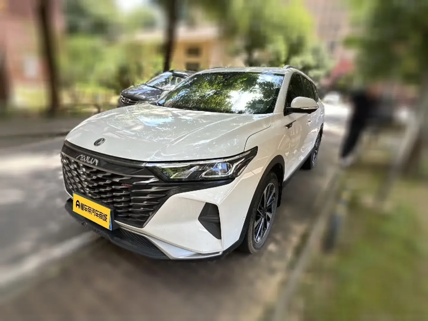 Dongfeng Fengshen AX7  из Китая