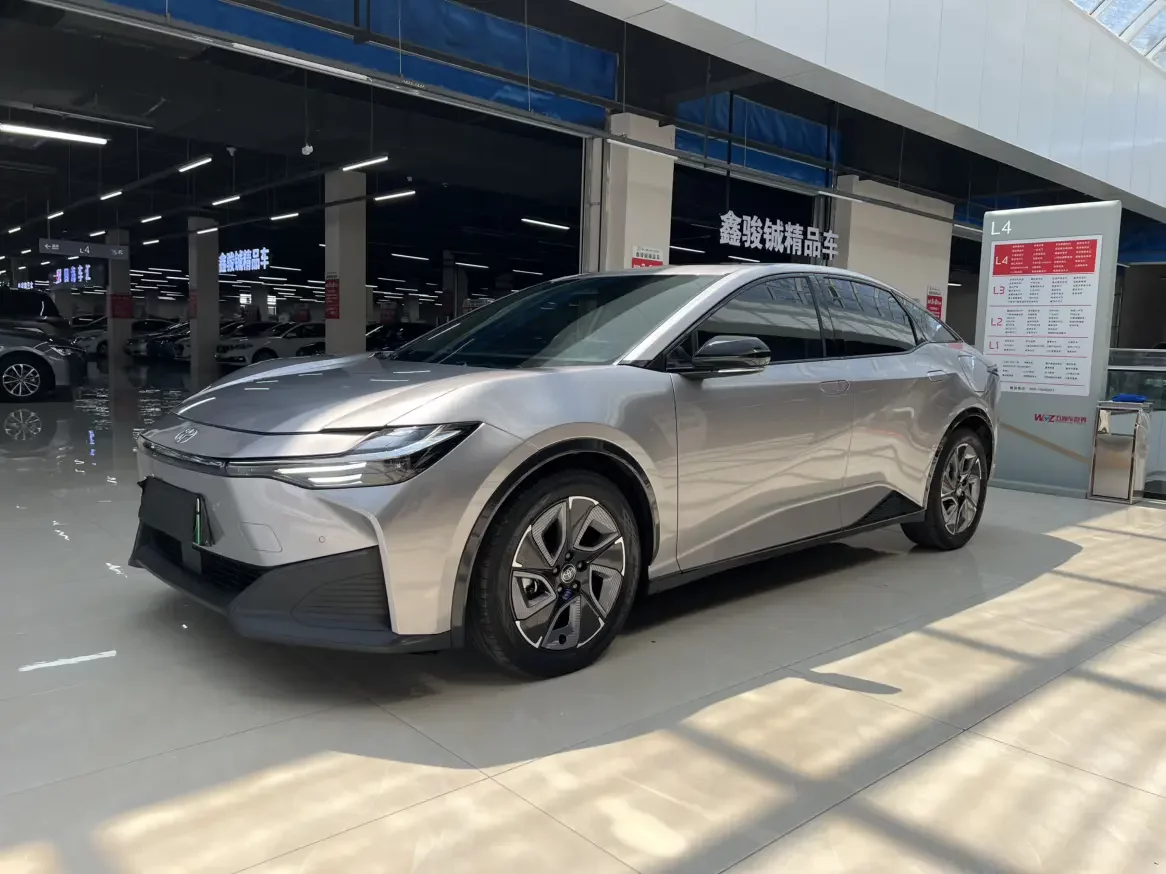 Toyota bZ3  из Китая