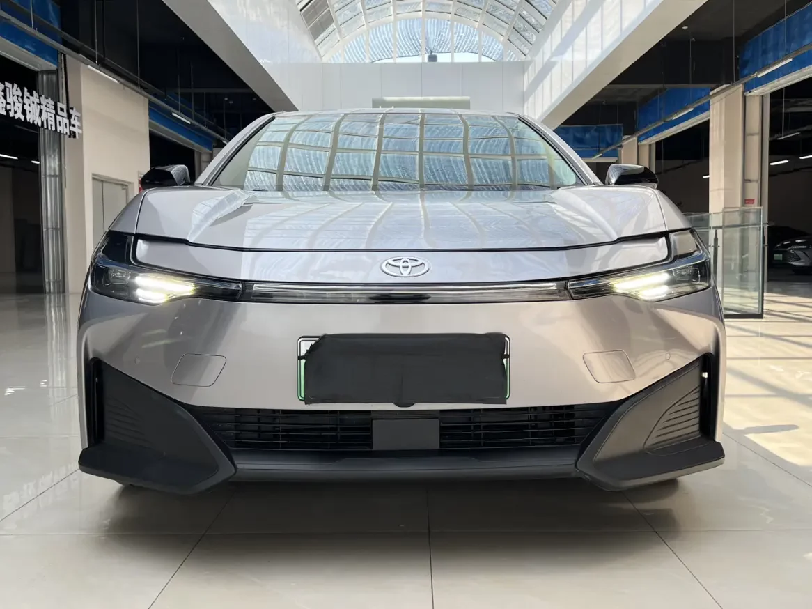 Toyota bZ3  из Китая