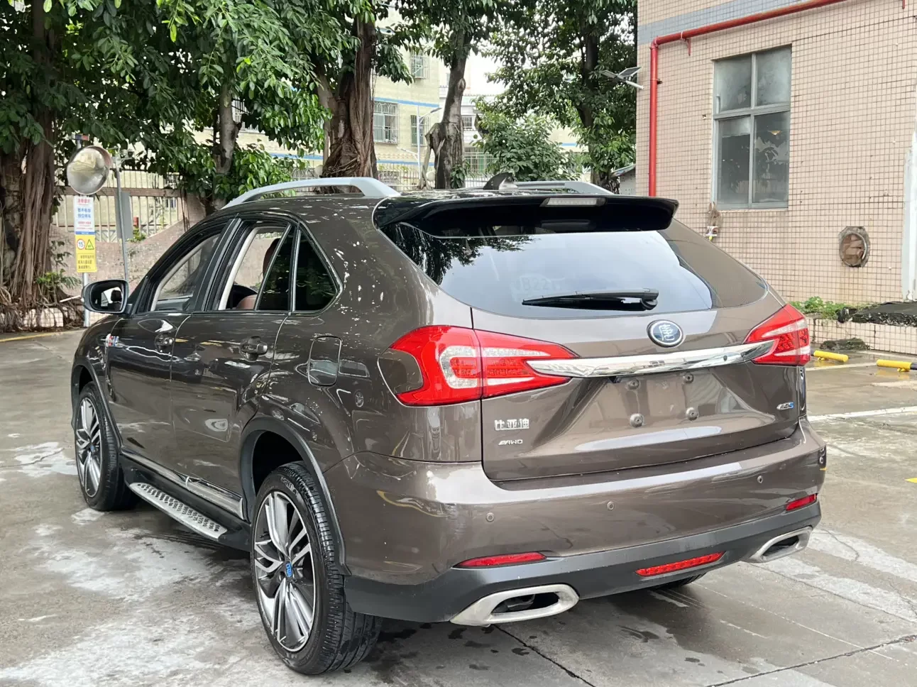 BYD Tang DM