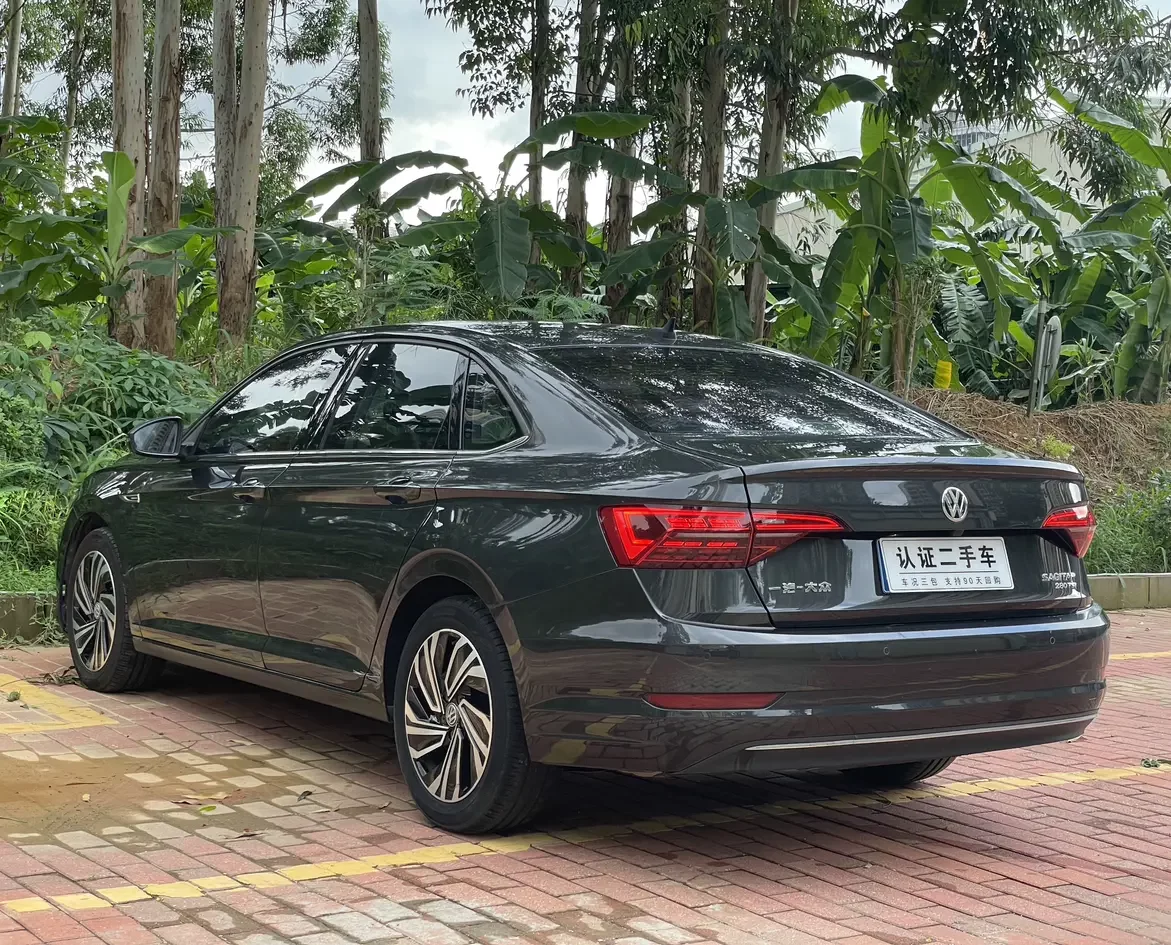 Volkswagen Sagitar
