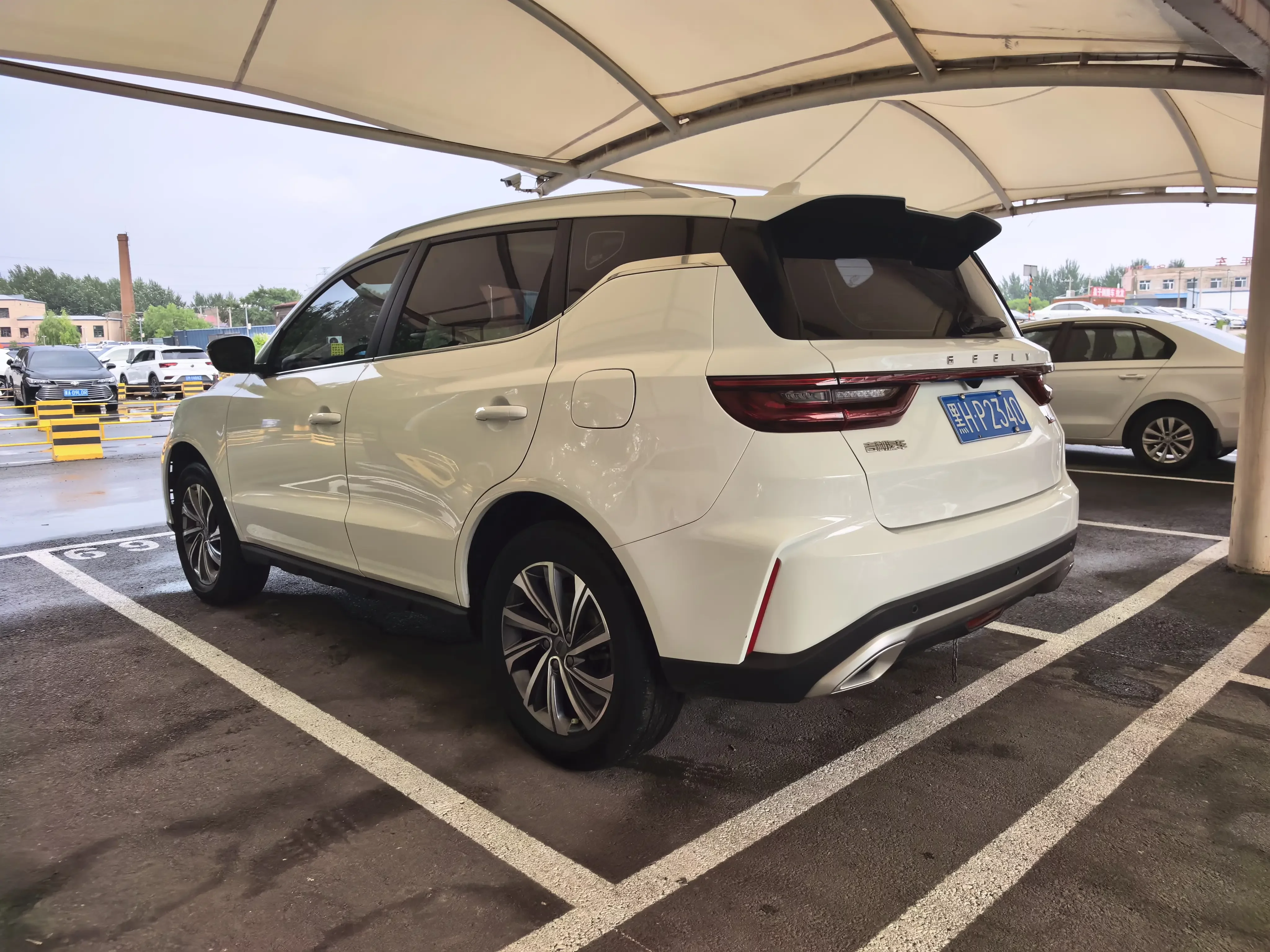 Geely Vision X6