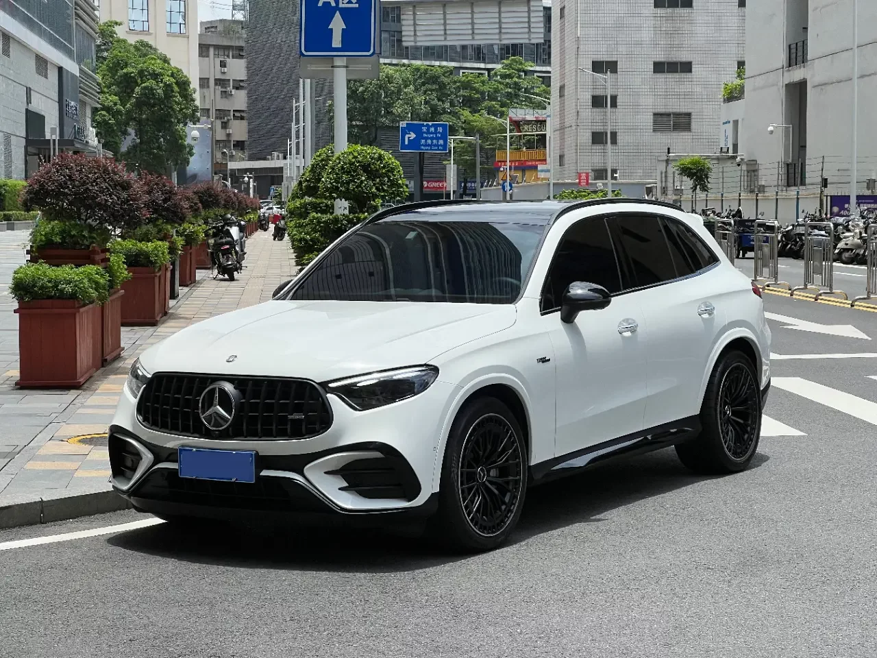 Mercedes-Benz GLC AMG