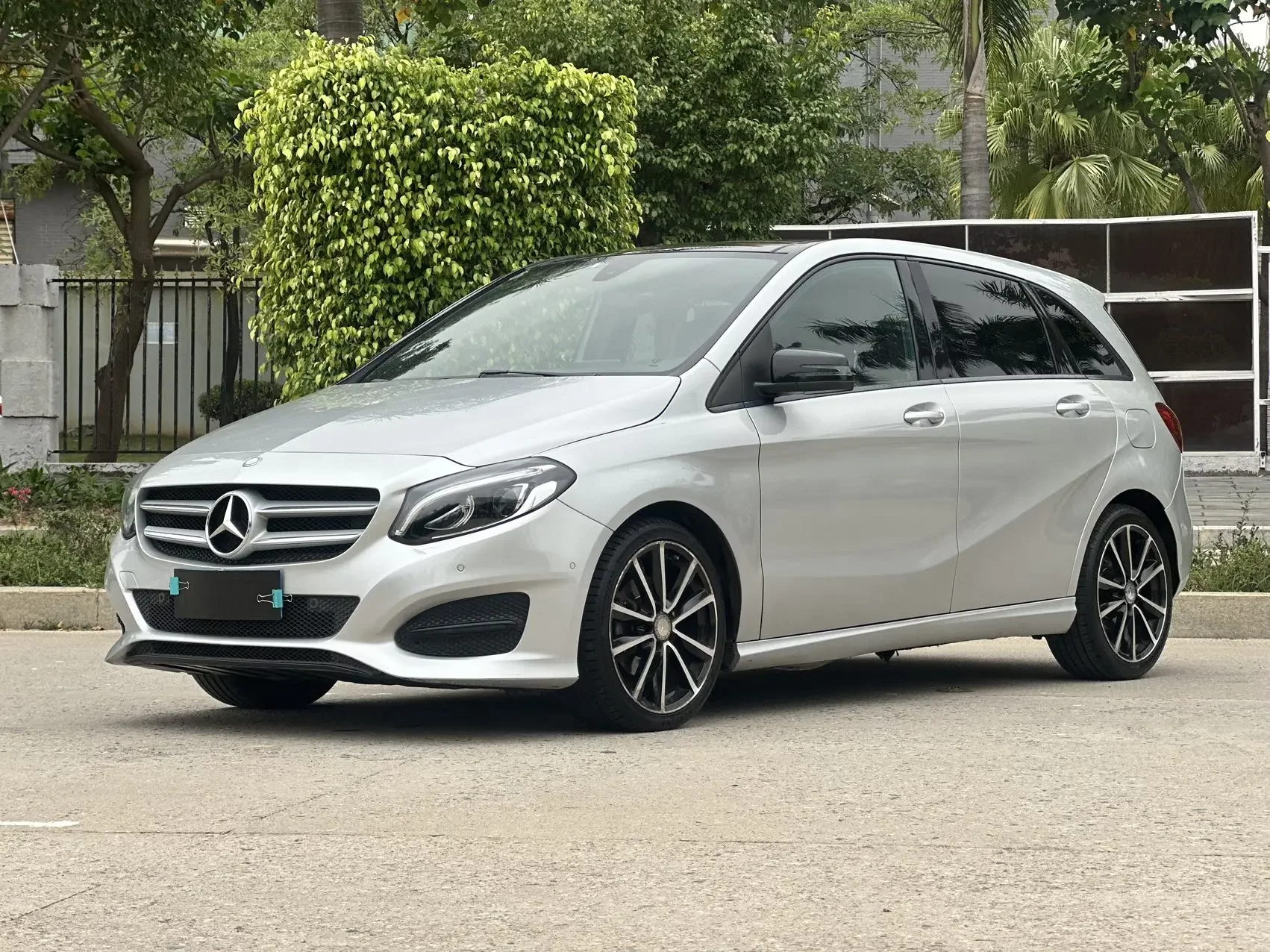 Mercedes-Benz B Class  из Китая