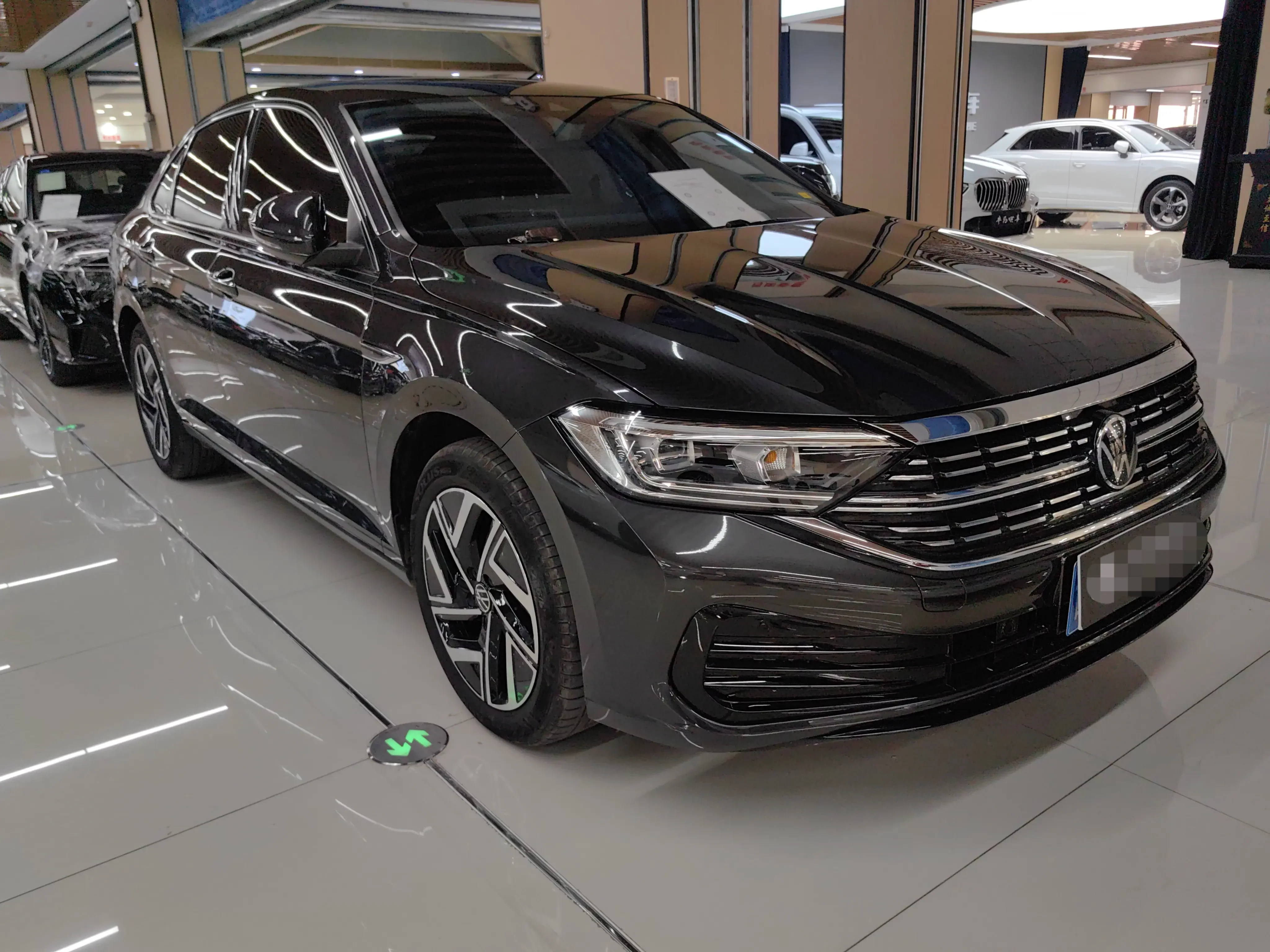 Volkswagen Sagitar