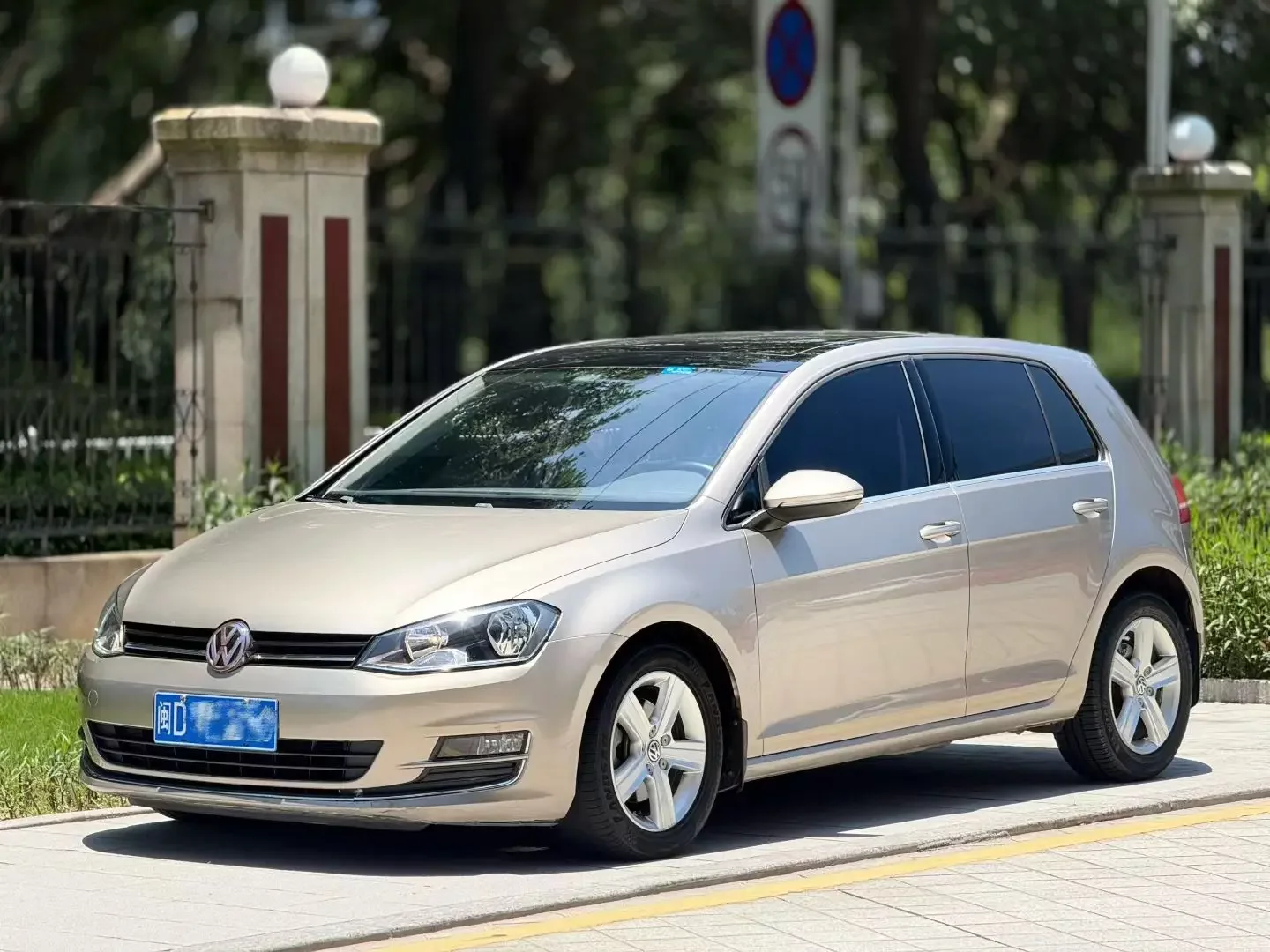 Volkswagen golf