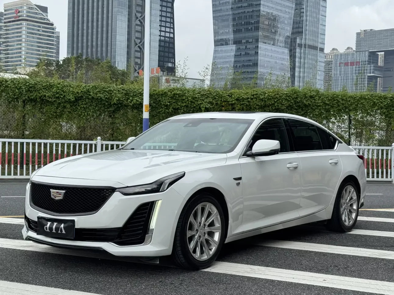 Cadillac CT5  из Китая