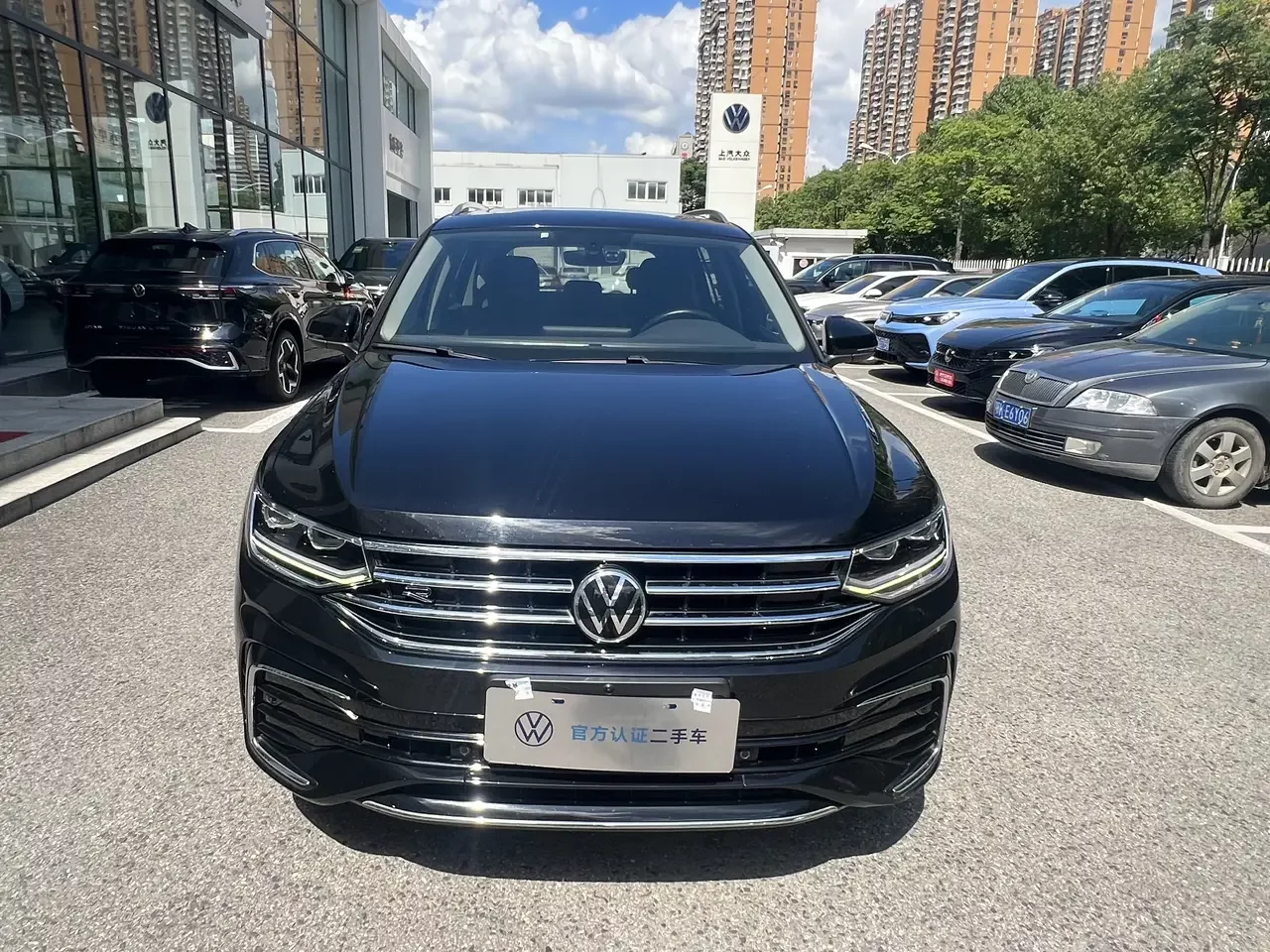 Volkswagen Tiguan L