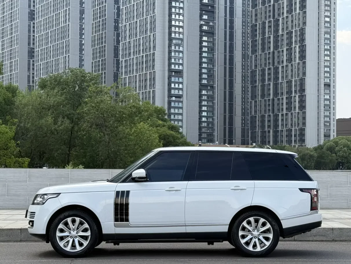 Land Rover range rover