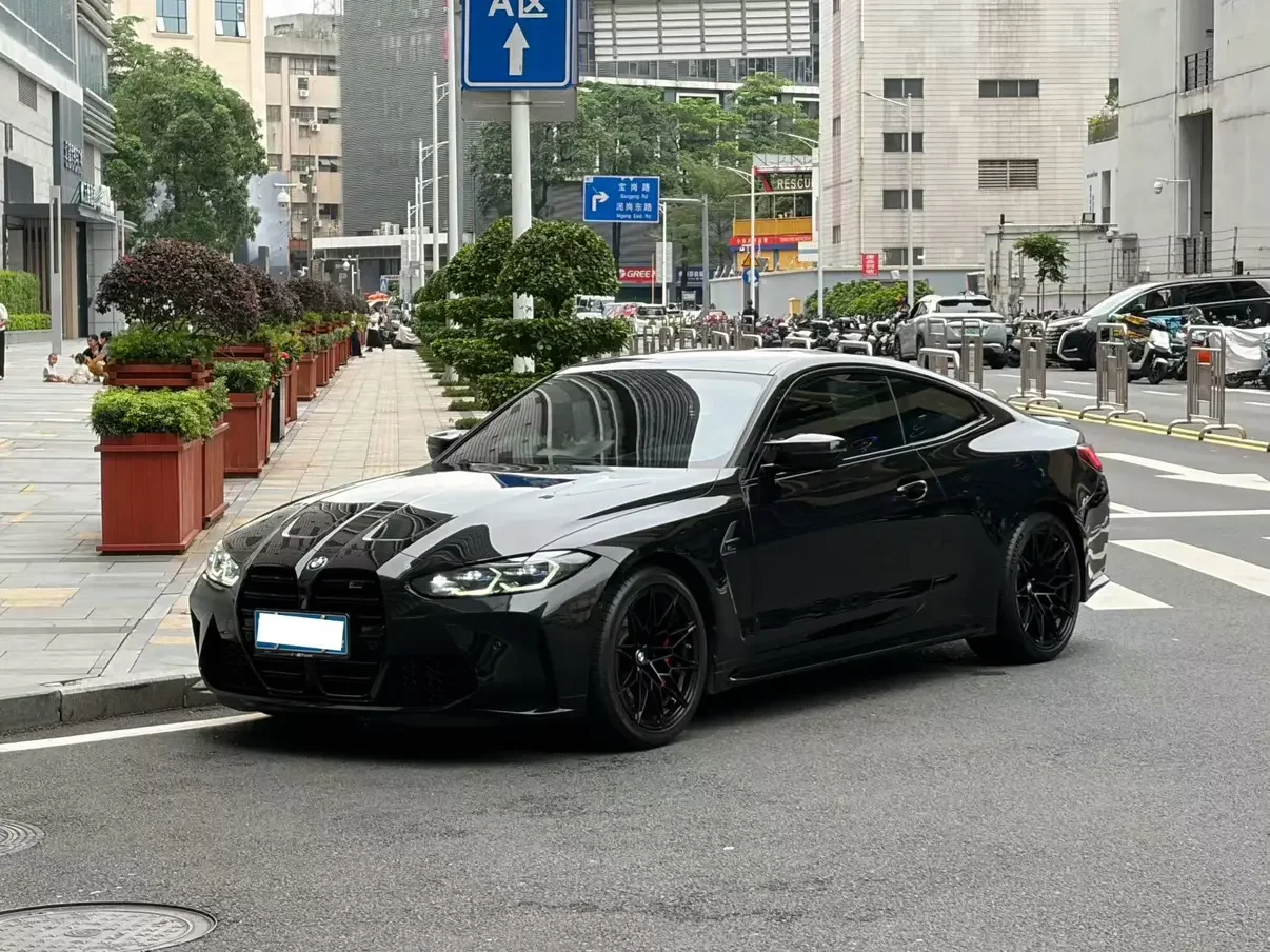 BMW M4