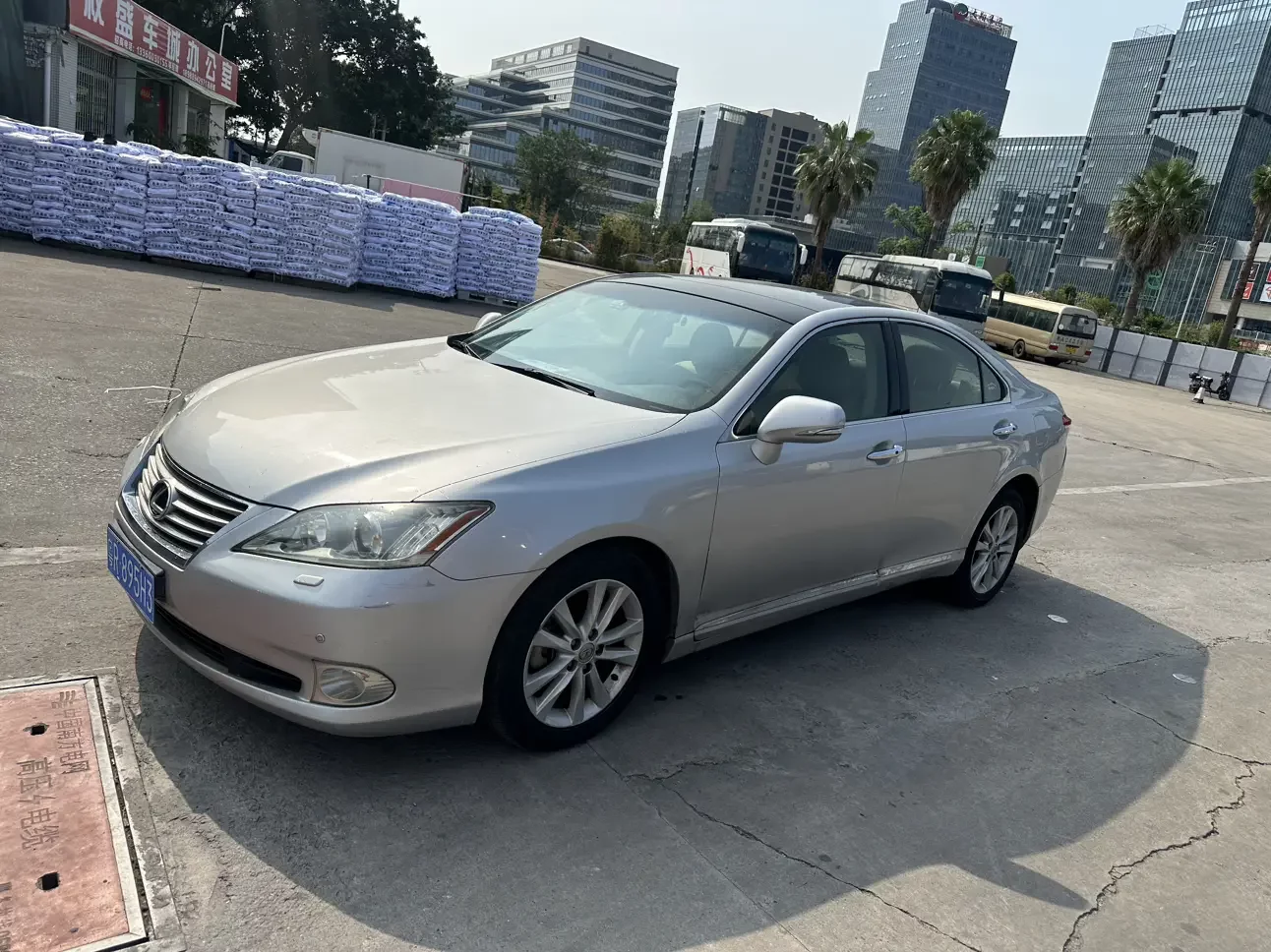 Lexus ES