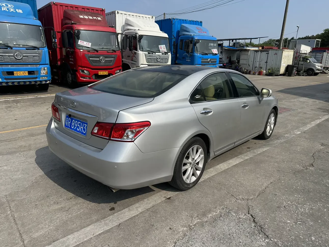 Lexus ES