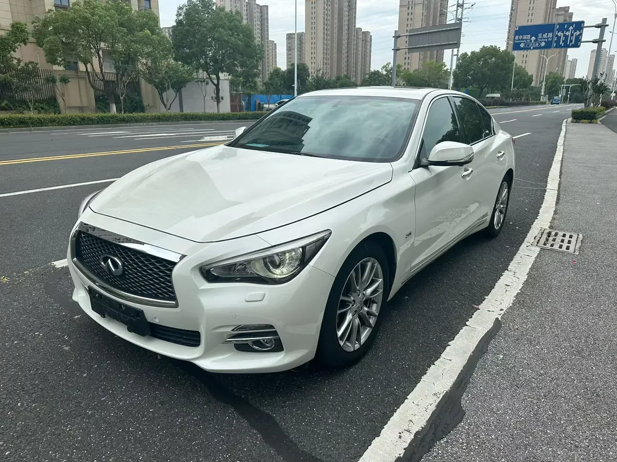 Infiniti Q50L  из Китая