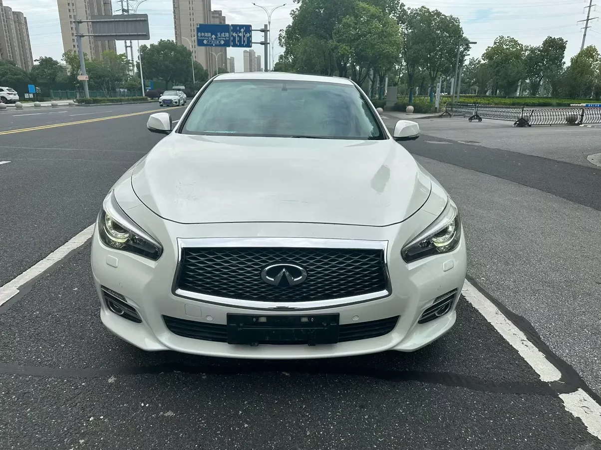 Infiniti Q50L  из Китая