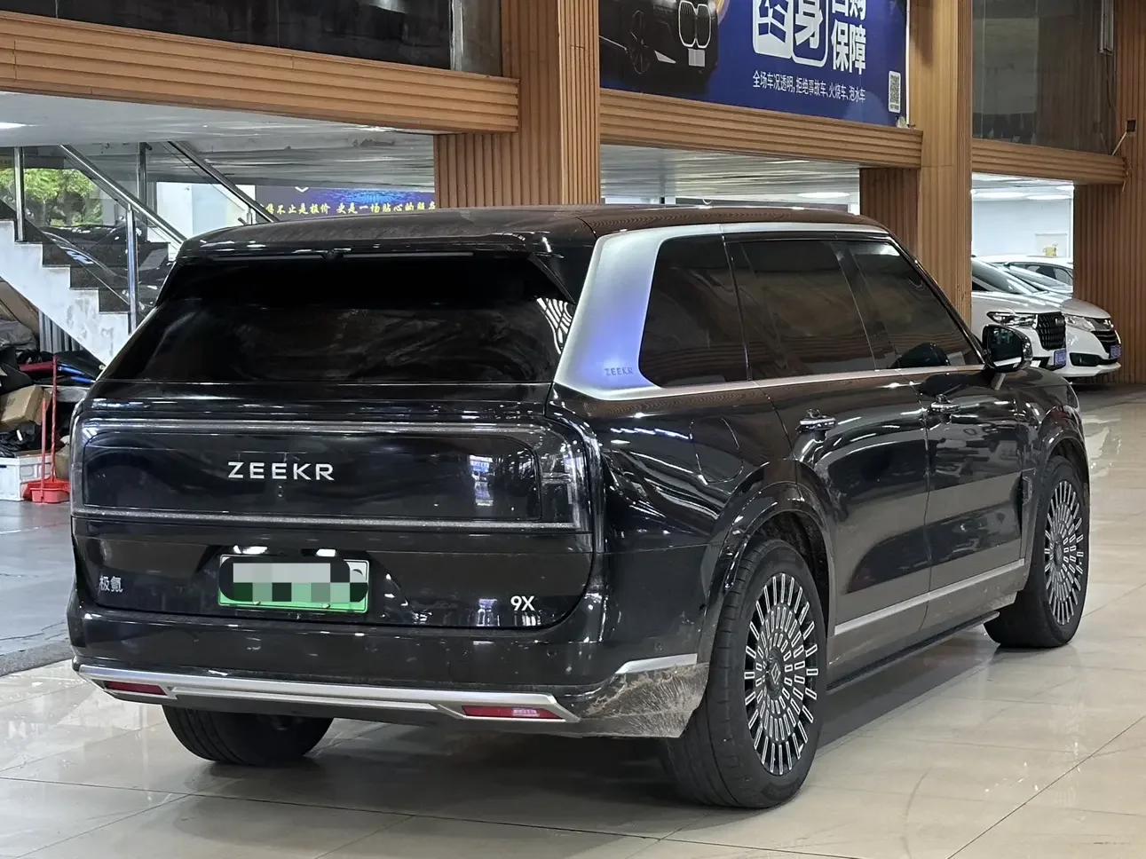 ZEEKR 9X