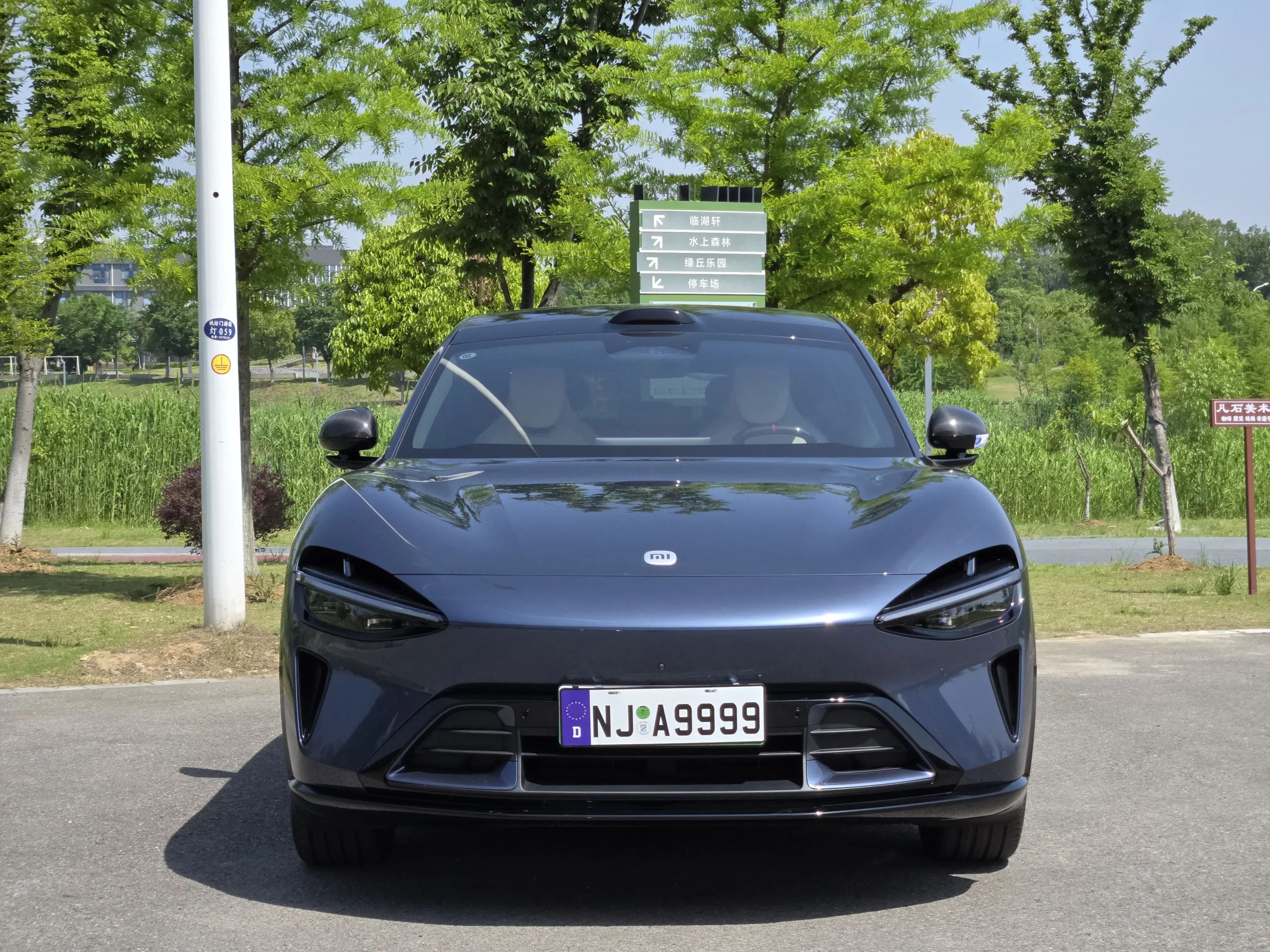 Xiaomi car Xiaomi YU7  из Китая